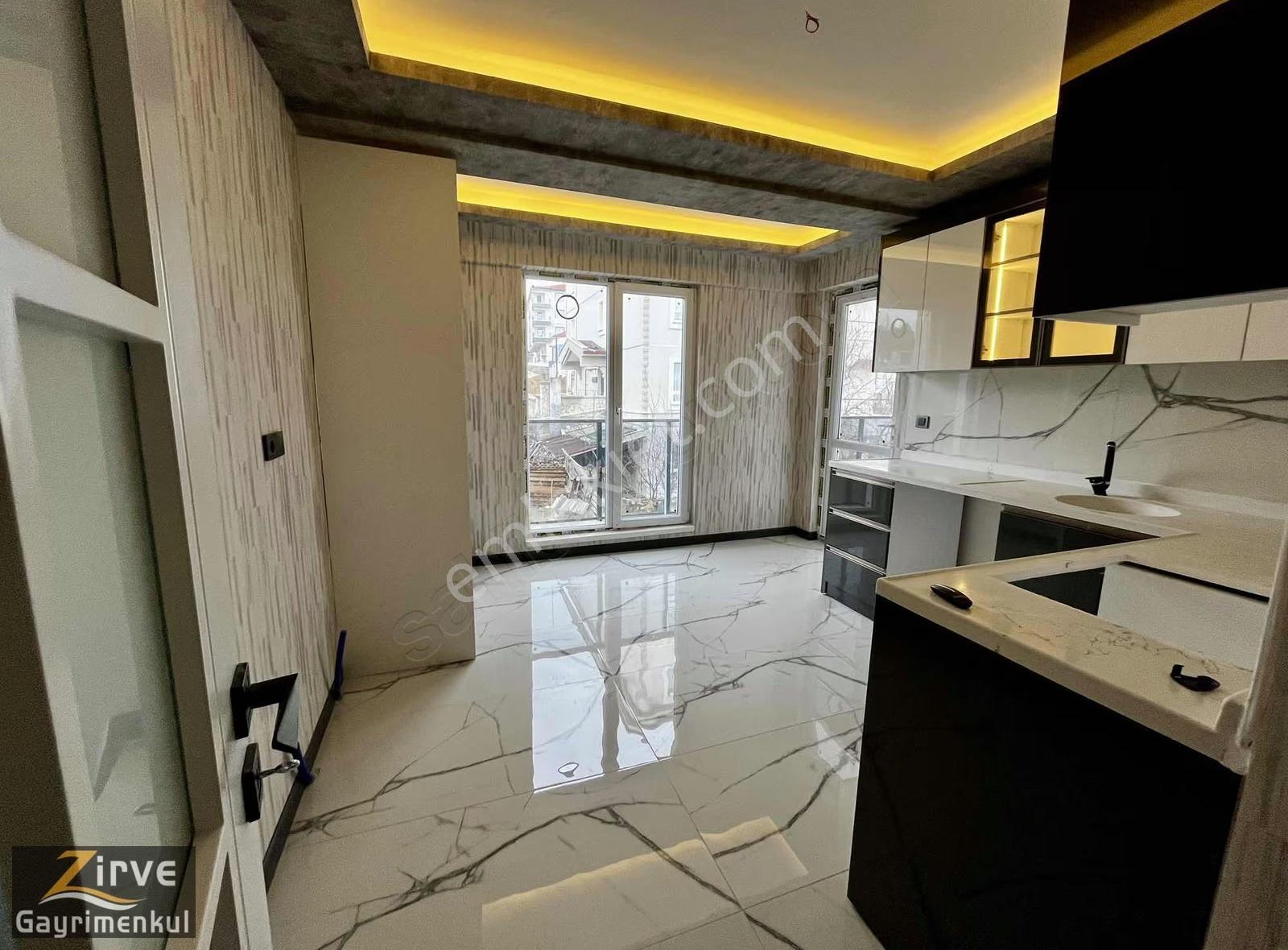 Zirveden Yeşıltepe Mahallesinde Arakat Ultra Geniş Lüx Daire!!! - Görsel 10