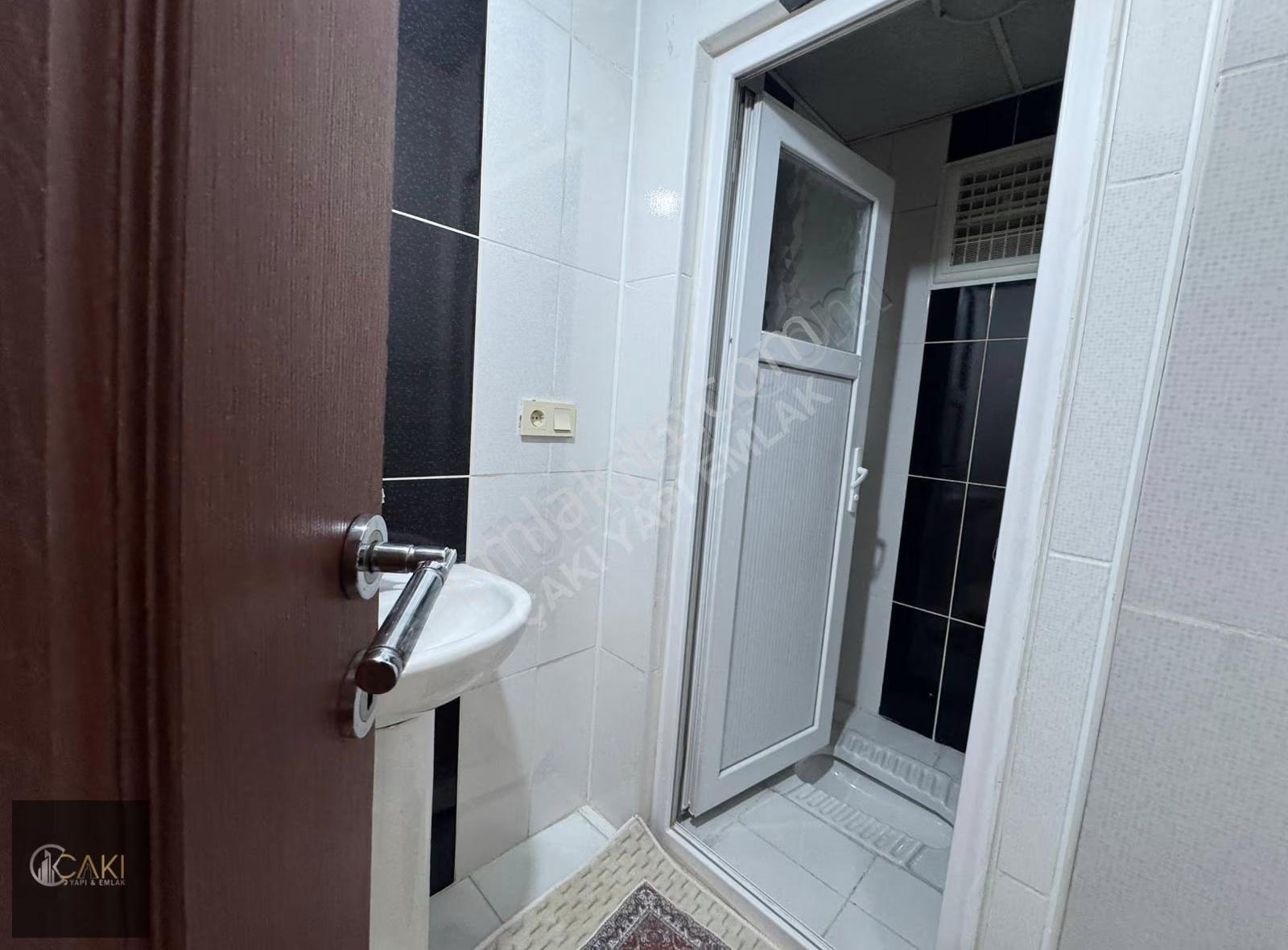 Çakı Yapı Emlaktan 2+1 Satılık Daire Valimithatbey Mah - Görsel 3