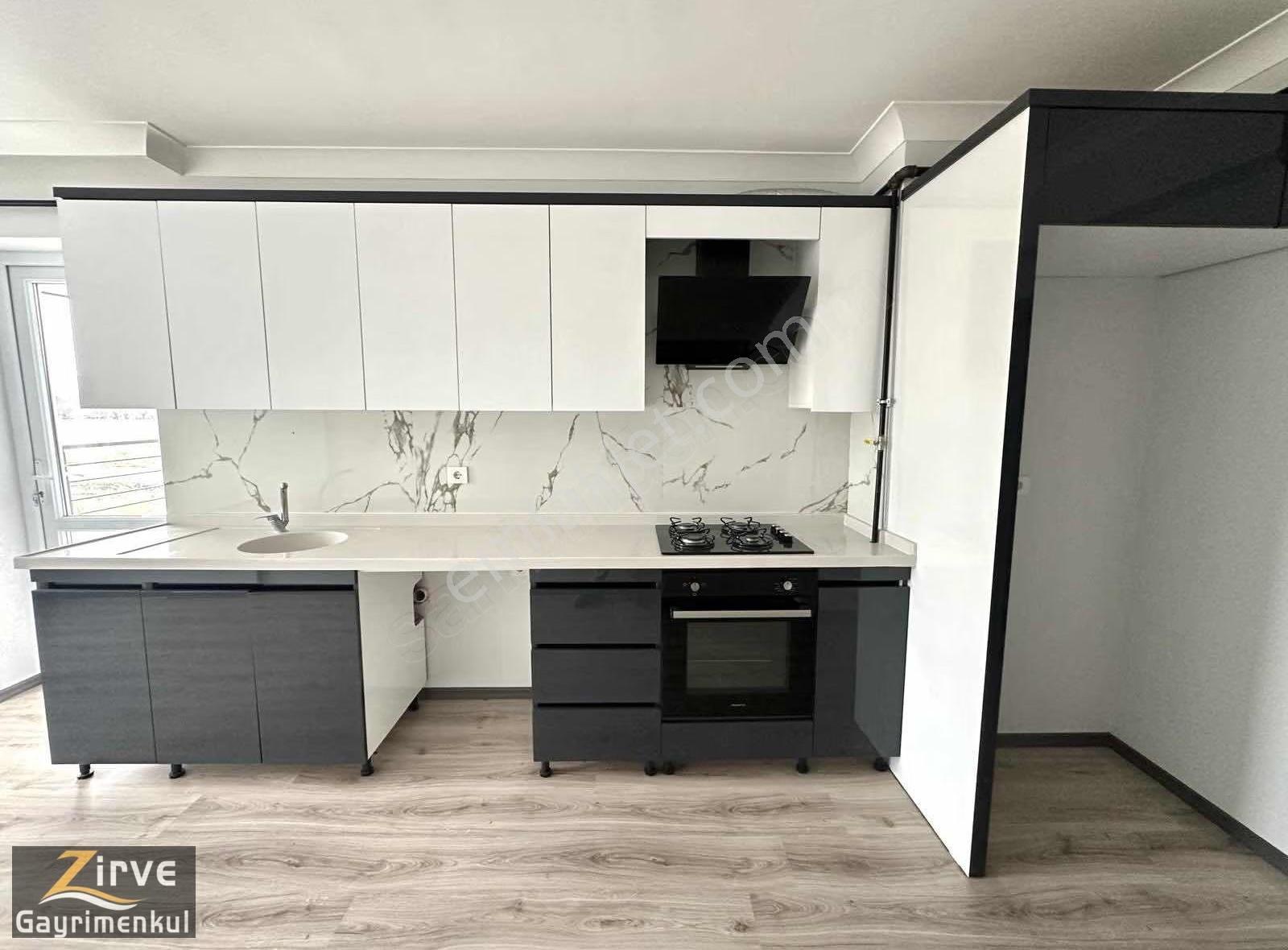 Zirveden 165 M2 Kombipetekli Ara Kat Mega Geniş 4+1 Daire - Görsel 23