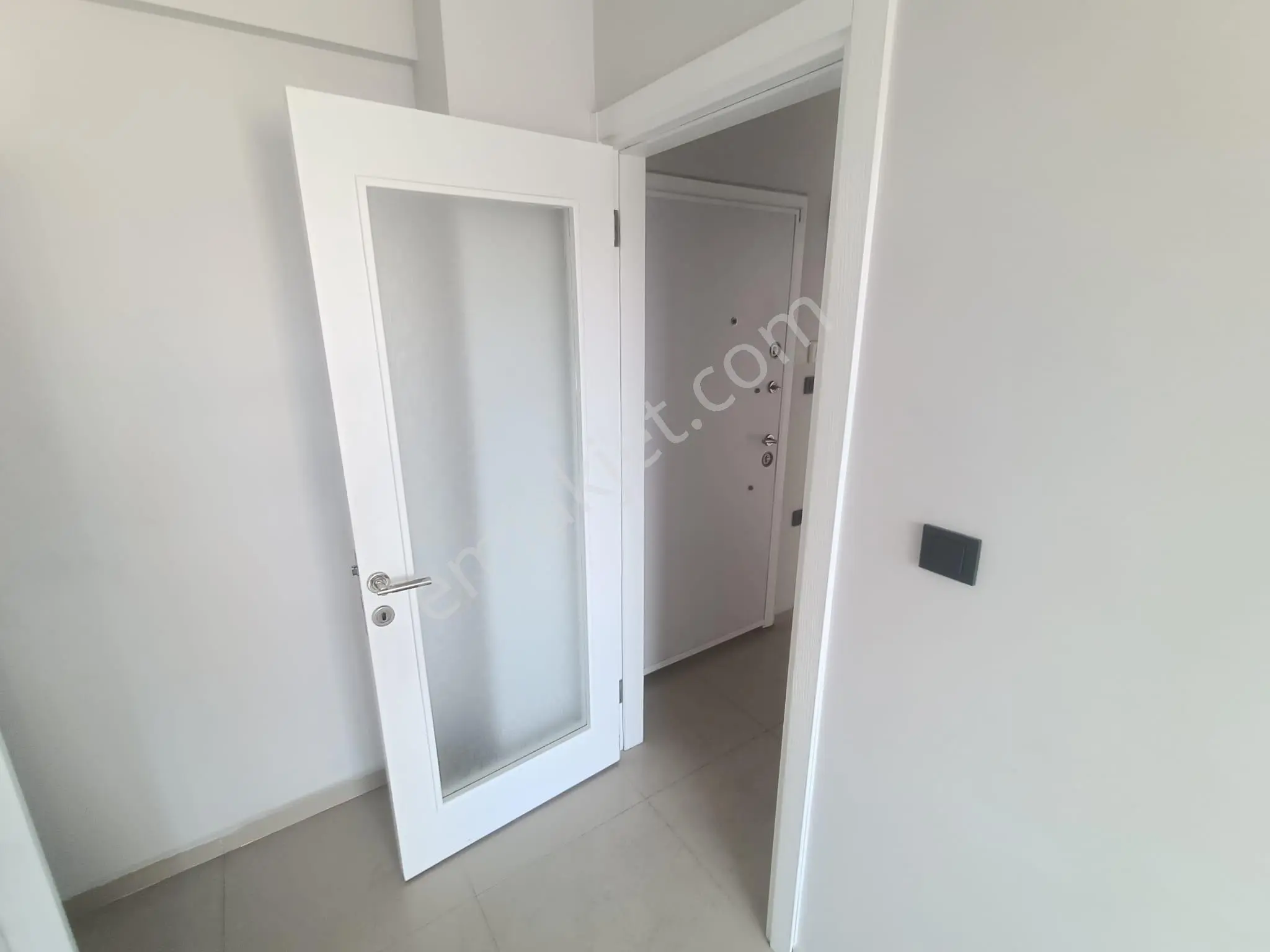 Merkezi Konumda Kapalı Mutfaklı 2+1 Bakımlı Satılık Daire - Görsel 6
