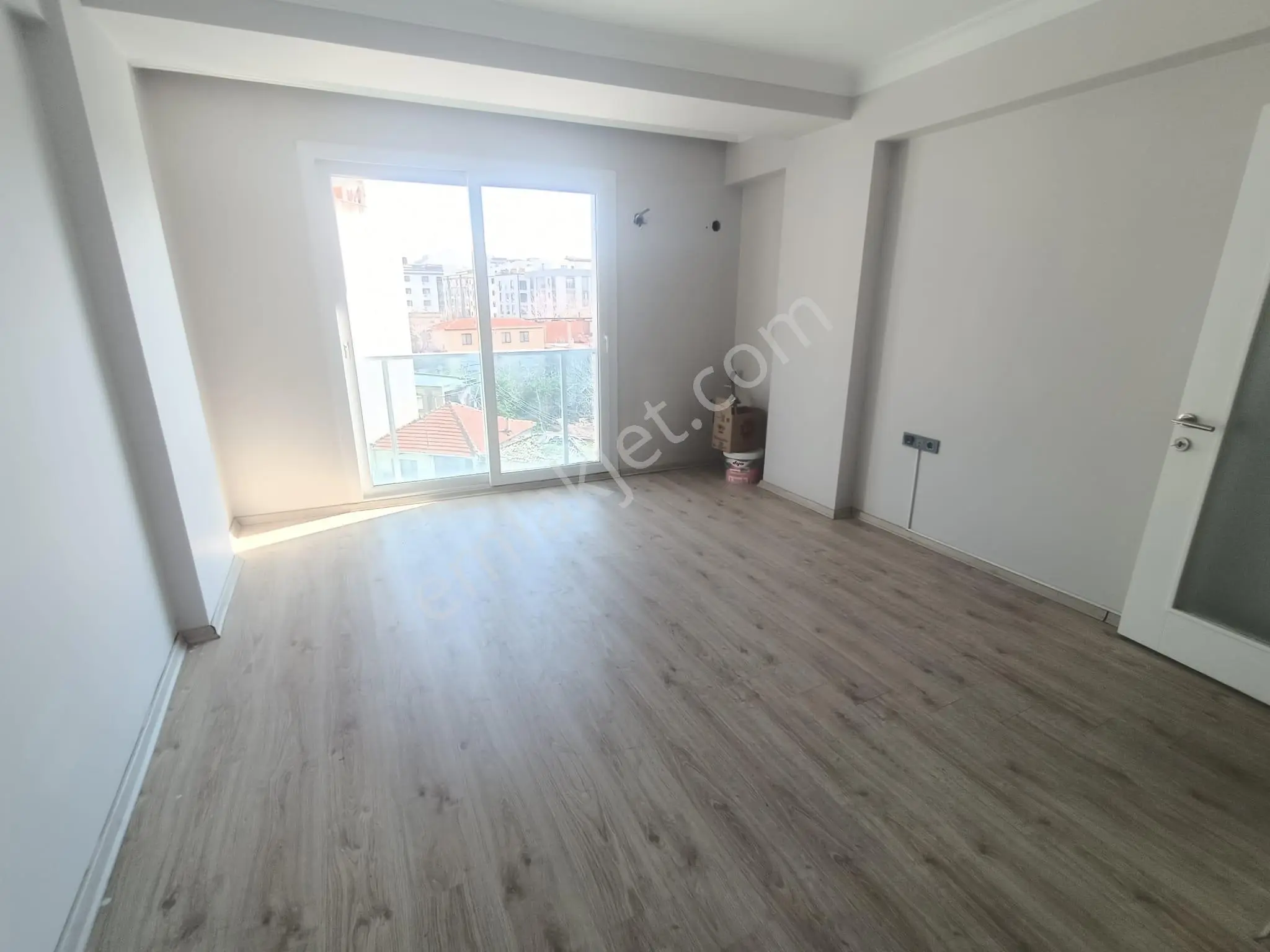 Merkezi Konumda Kapalı Mutfaklı 2+1 Bakımlı Satılık Daire - Görsel 14