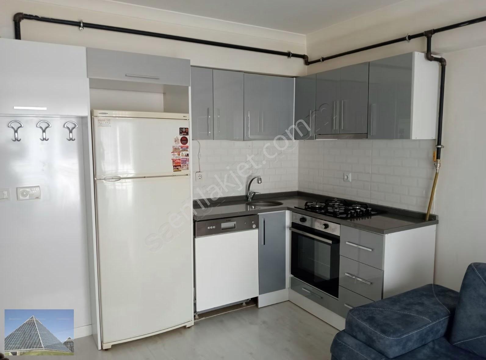 Rumeli Mahallesi'nde Kiralık Eşyalı Ara Kat 1+1 Daire