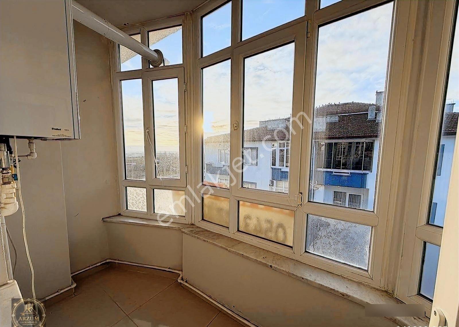 Buğdaylı Mahallesinde Merkezi Konumda Geniş 3+1 Kiralık Daire - Görsel 15