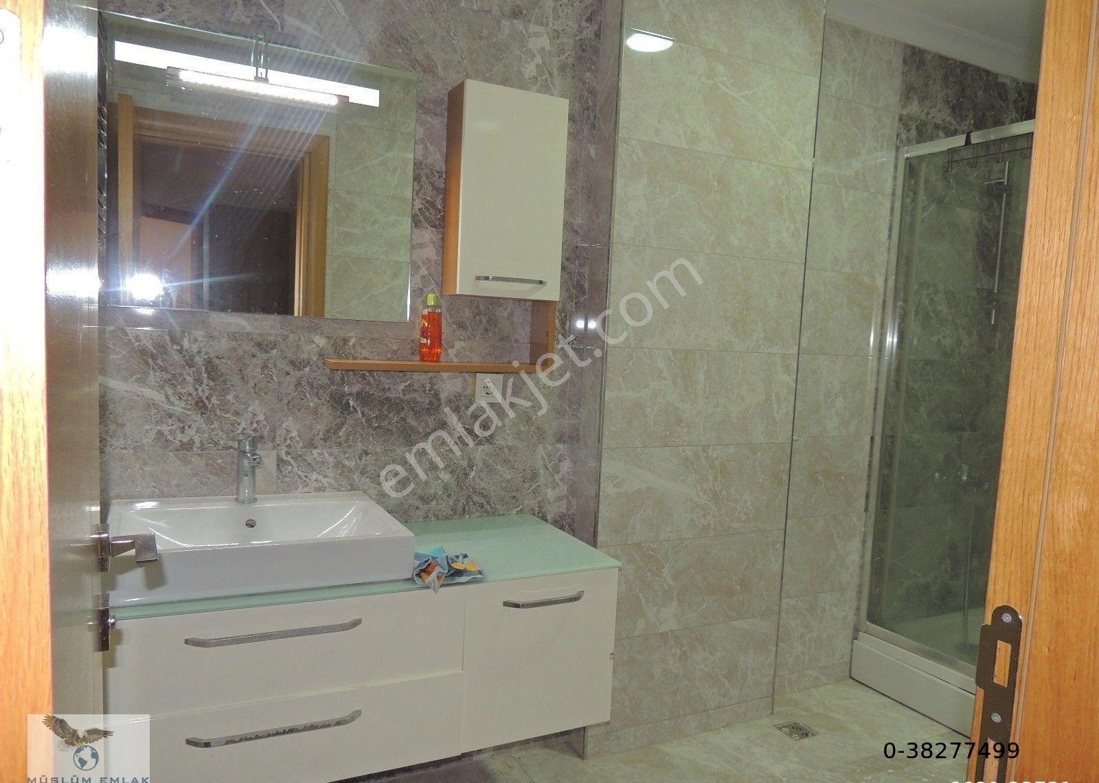 Avcılar D.köşklerde Metrobüse Yakın 2+1 Otoparklı Daire - Görsel 8