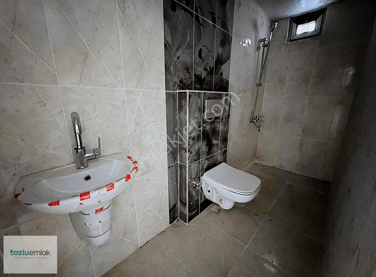 Tozluemlaktan | 2. Bulvara Cephe Sitede Sıfır Satılık Daire 3+1 - Görsel 3