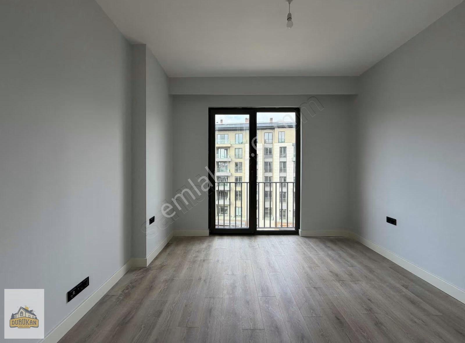 Emlak Konut Çınarköy Evleri'nde 1+1 80 M² | Geniş Plan | Peyzaj - Görsel 31