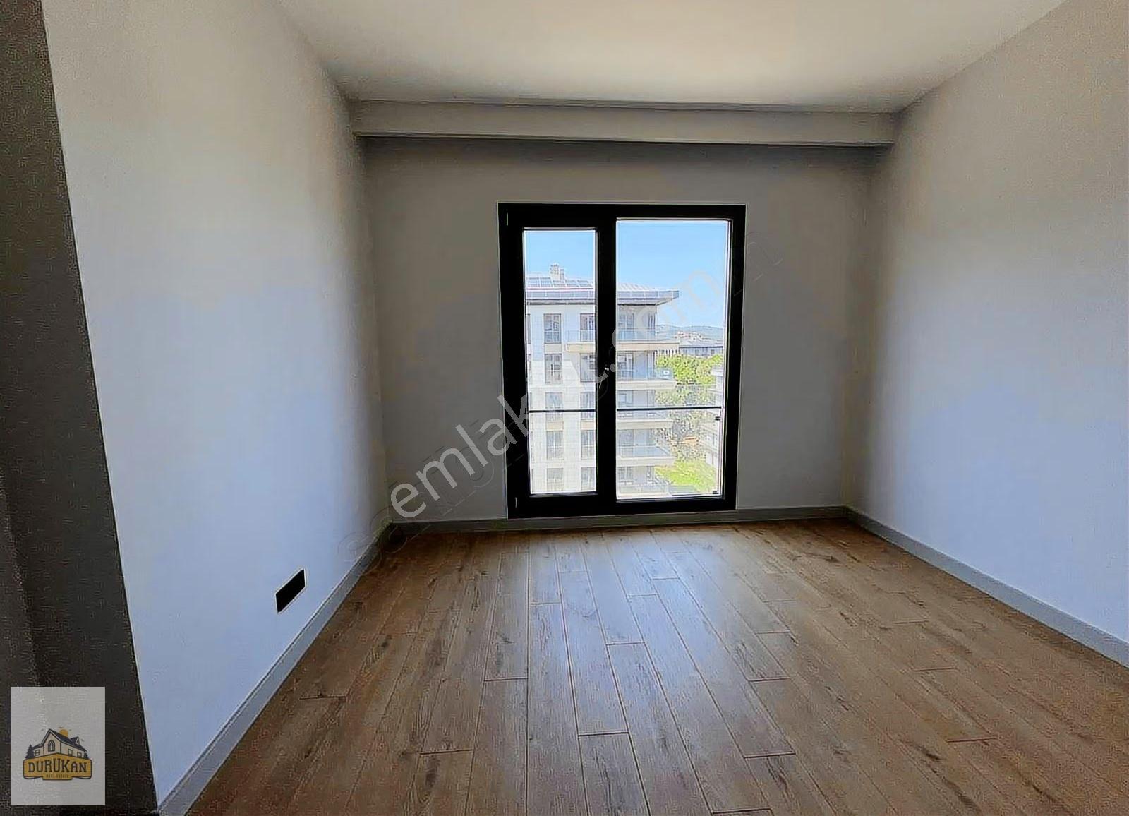 Emlak Konut Çınarköy | 4+1 Kiralık Daire | - Görsel 26