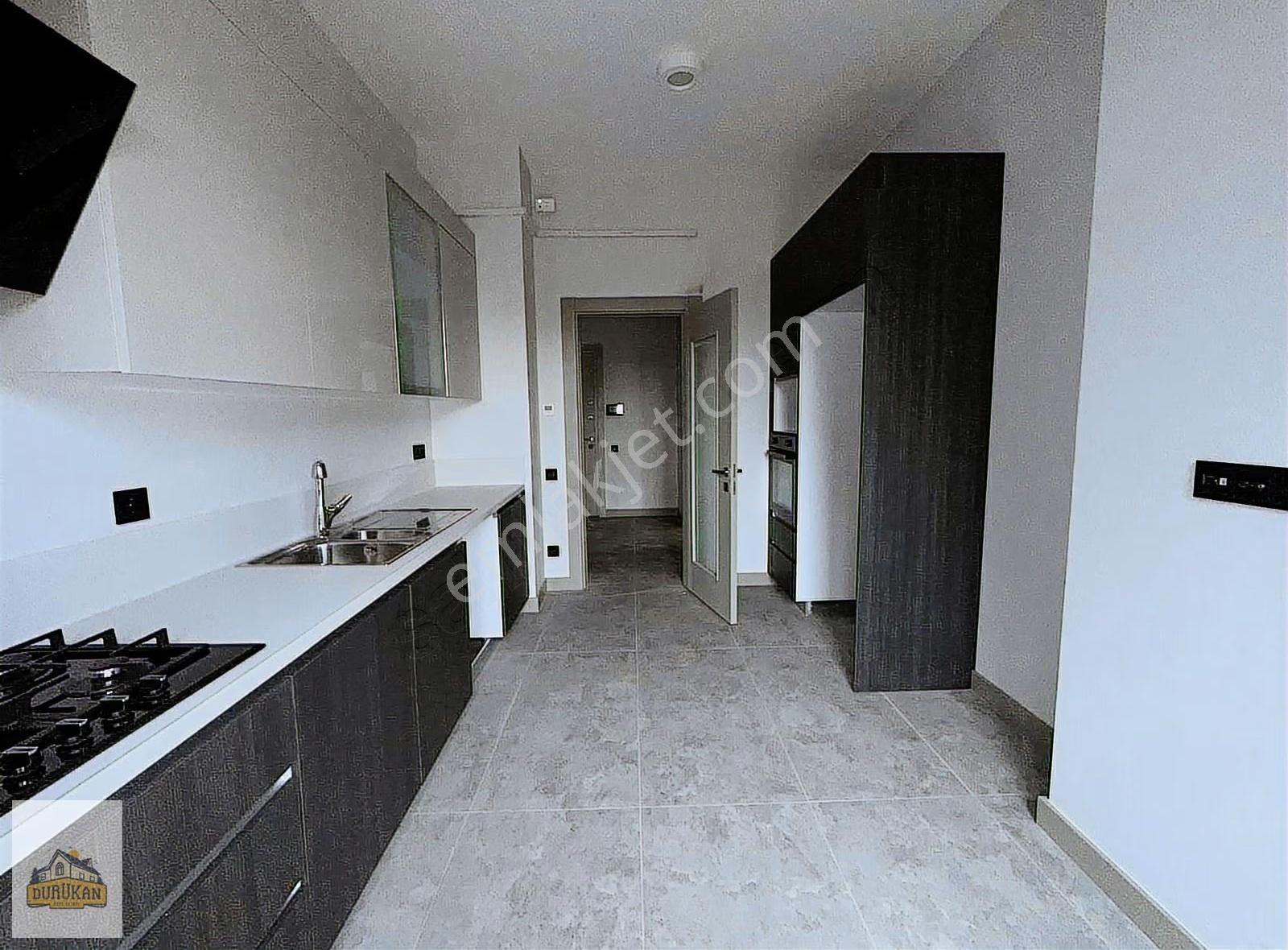 Emlak Konut Çınarköy | Peyzaj Cephe | 4+1 Kiralık Daire - Görsel 5