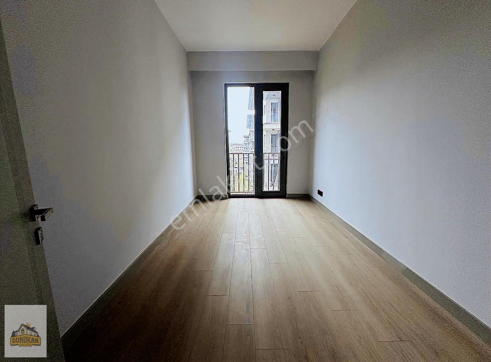 Emlak Konut Çınarköy | Peyzaj Cephe | 4+1 Kiralık Daire - Görsel 9
