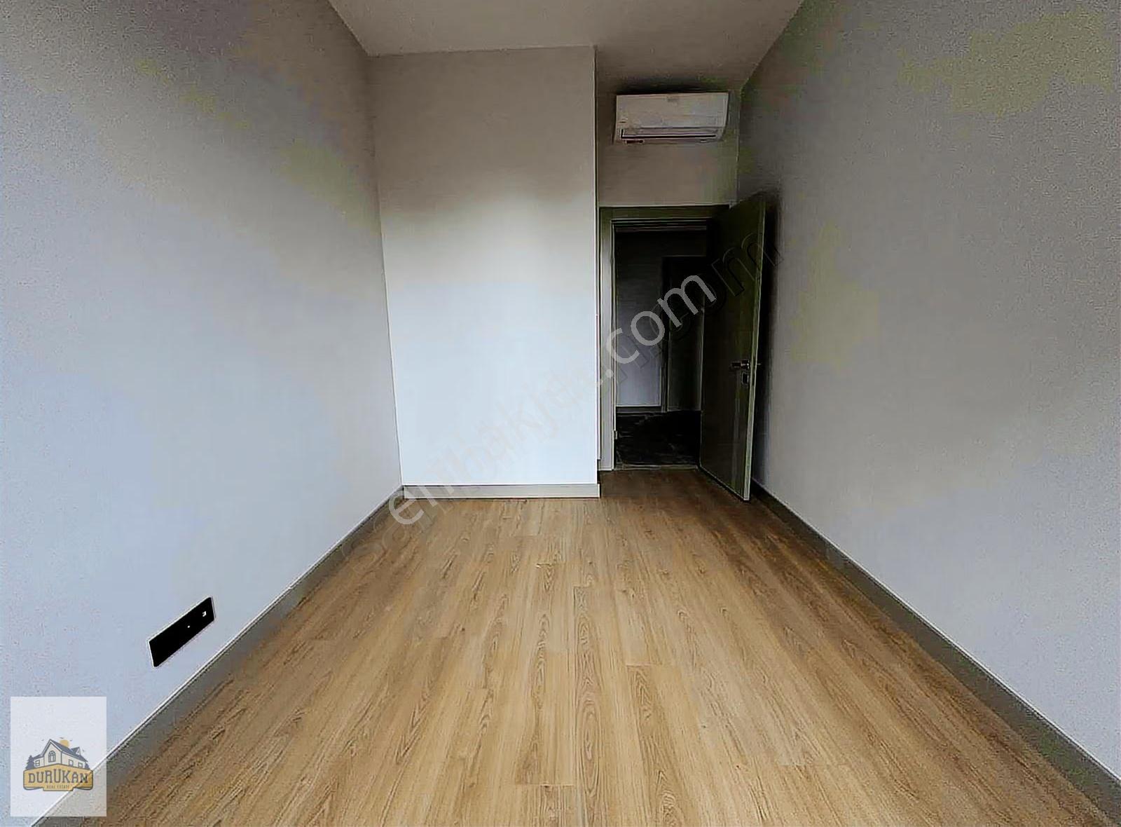 Emlak Konut Çınarköy | Peyzaj Cephe | 4+1 Kiralık Daire - Görsel 11