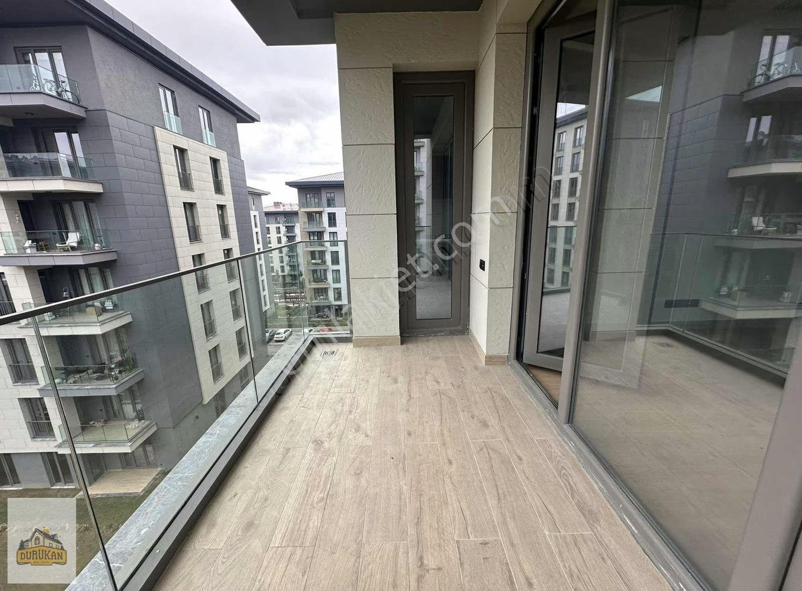Emlak Konut Çınarköy | Peyzaj Cephe | 4+1 Kiralık Daire - Görsel 12