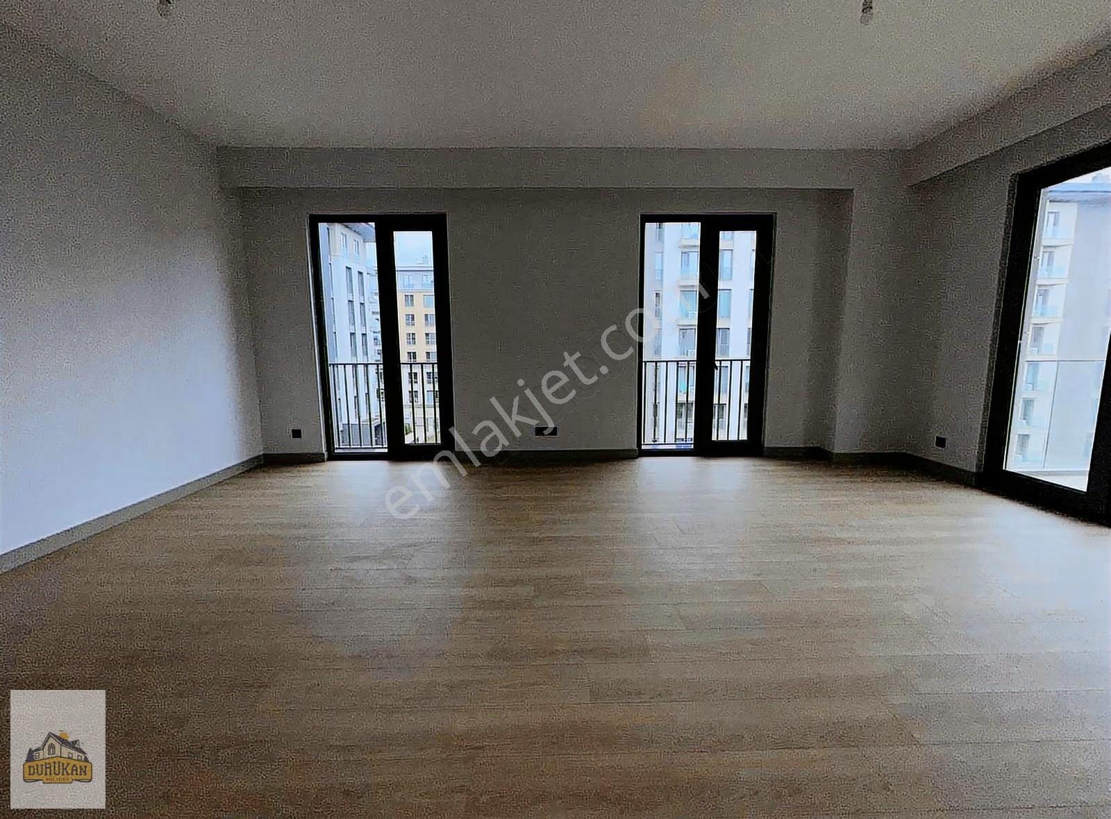 Emlak Konut Çınarköy | Peyzaj Cephe | 4+1 Kiralık Daire - Görsel 8