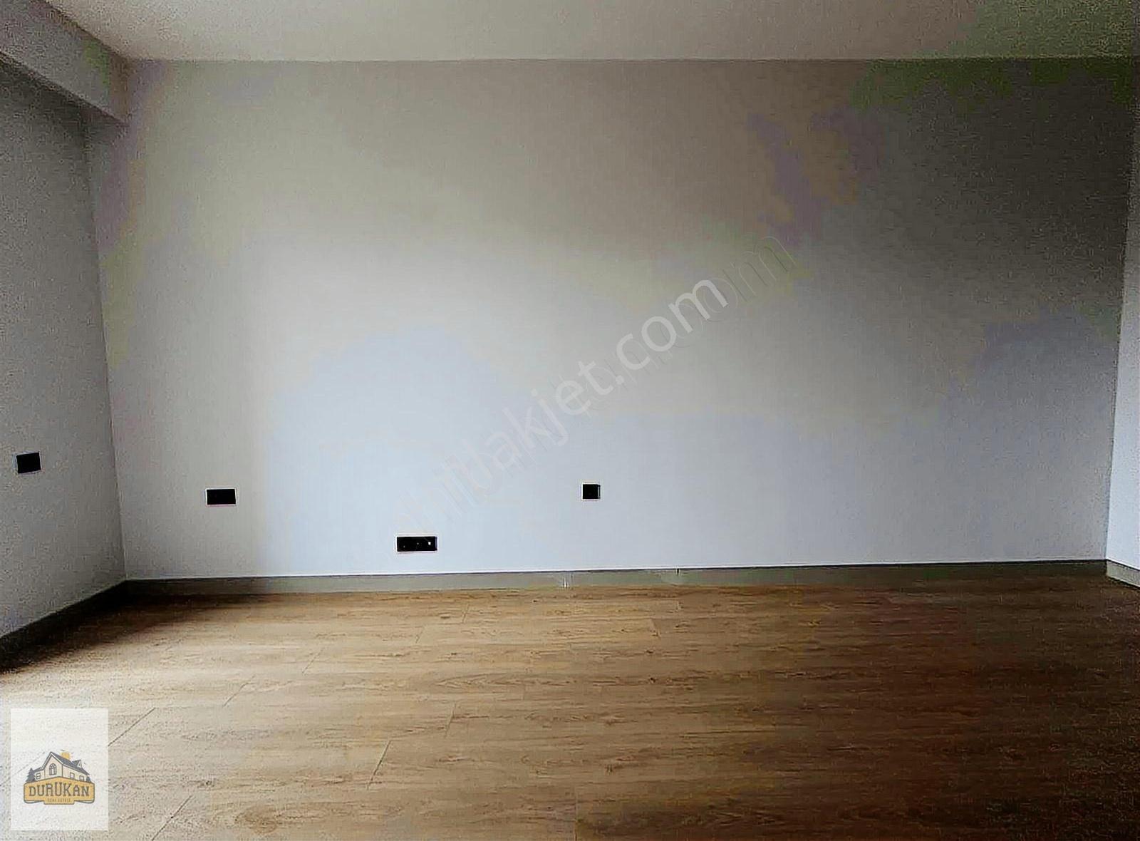 Emlak Konut Çınarköy | Peyzaj Cephe | 4+1 Kiralık Daire - Görsel 16