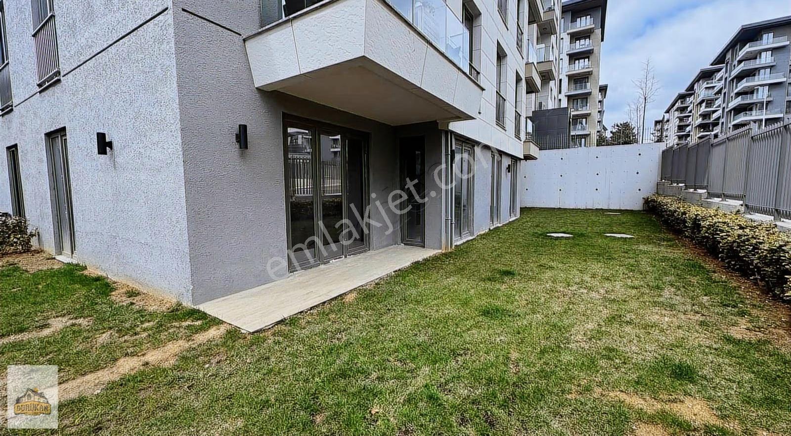 Emlak Konut Çınarköy'de 3+1 Kiralık Bahçe Katı | Köşe Daire