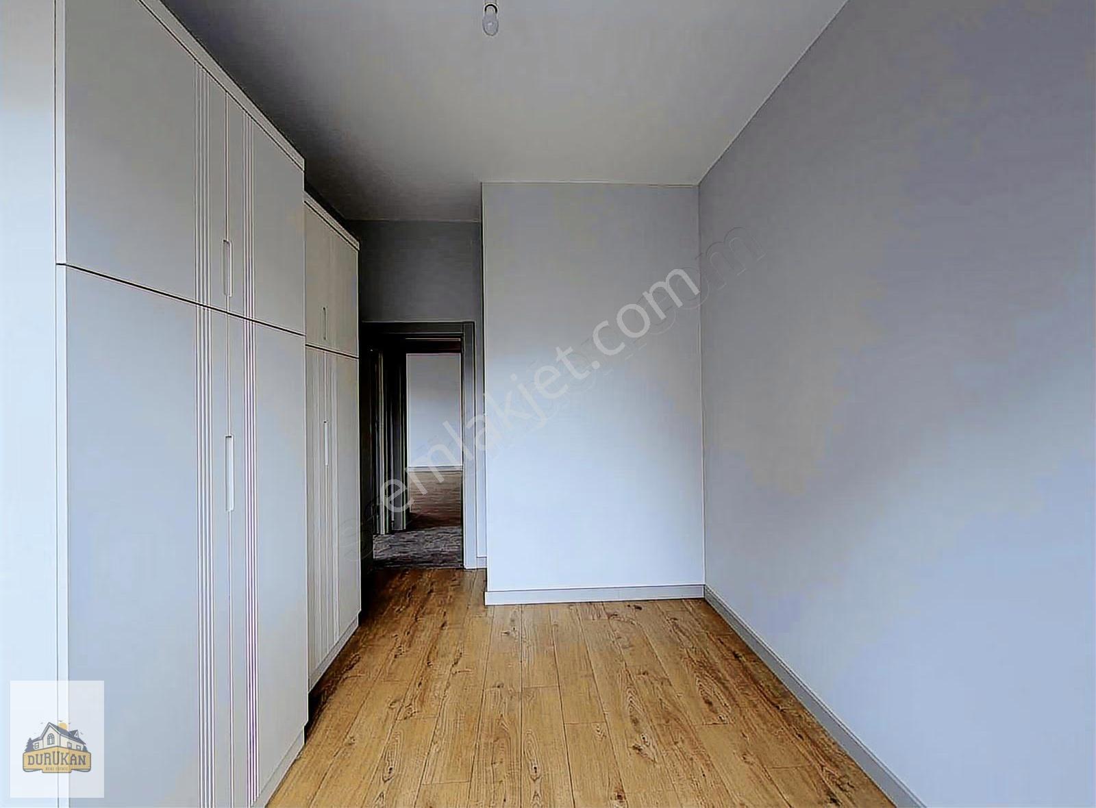 Emlak Konut Çınarköy Evleri'nde 3+1 156m² | Özel Tasarım Dolaplı - Görsel 22