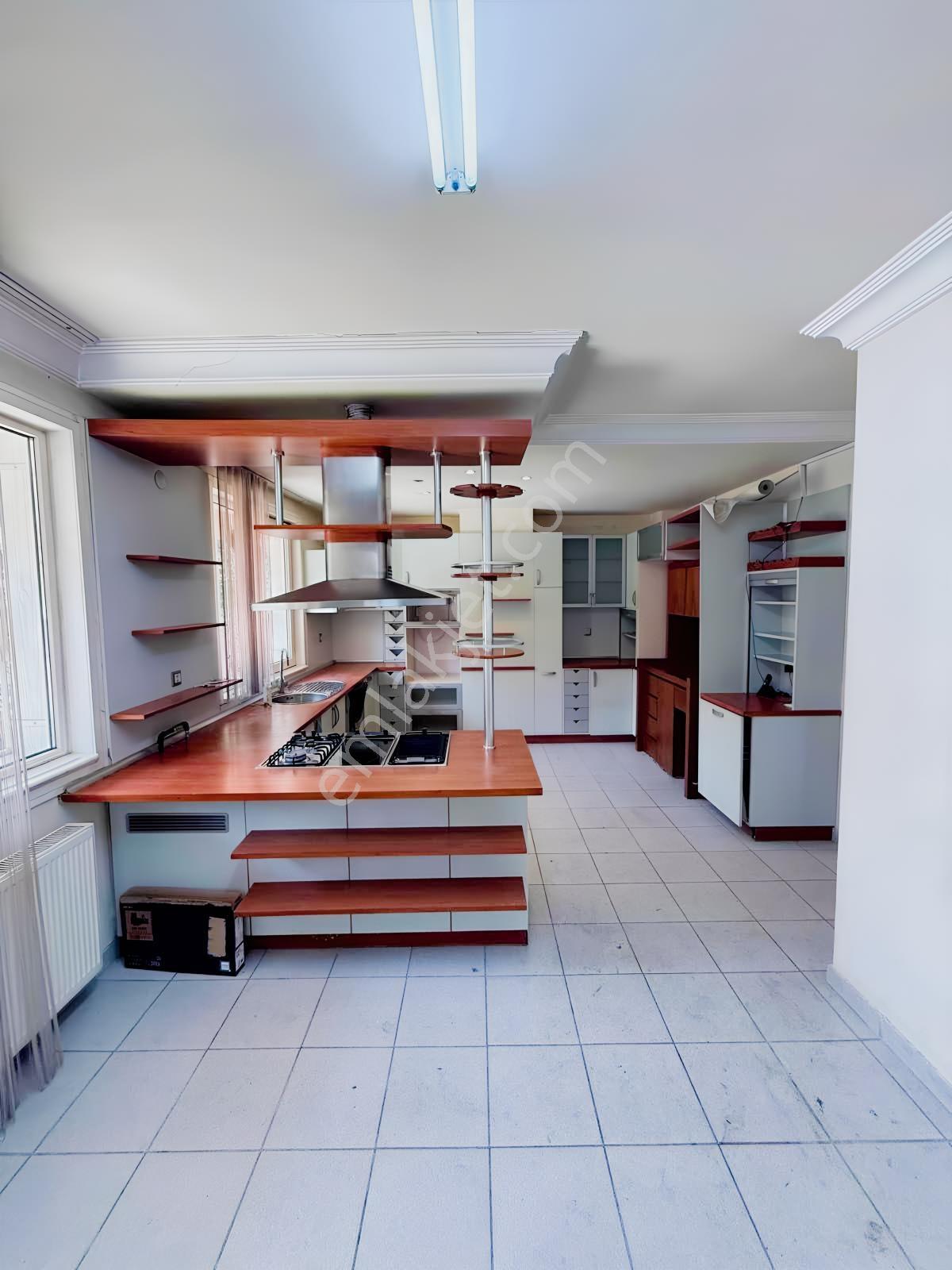 Emlakyap Tan Koşuyolu Nda Kiralık 500m2 Otoparklı Ofis Büro - Görsel 29