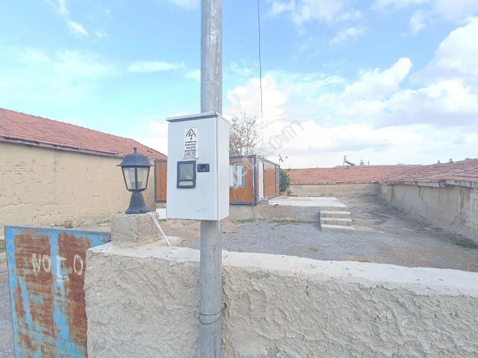 Birimden Kiralık Kozağaçta Elekterik Su Mevcut