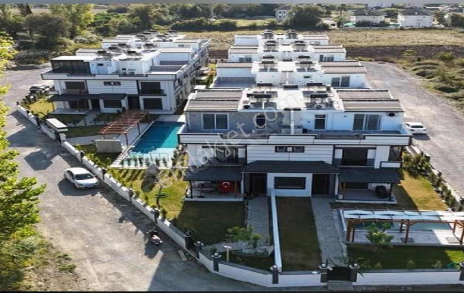 Tatil Sitesinde Tıripleks Satık Villa 3+1 Bahçeli Teraslı - Görsel 11