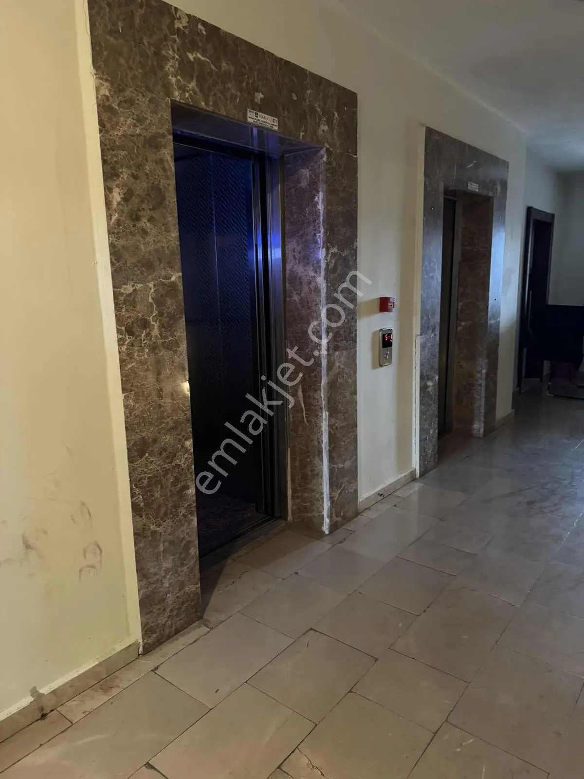 Özgür Emlaktan Doğa, Şehir Ve Full Deniz Manzaralı Daire - Görsel 2