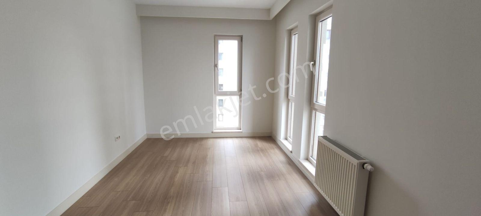 Remax Model Den Sinpaş Aqua City D2 Blokta 3.5+1 Kiralık Daire - Görsel 17