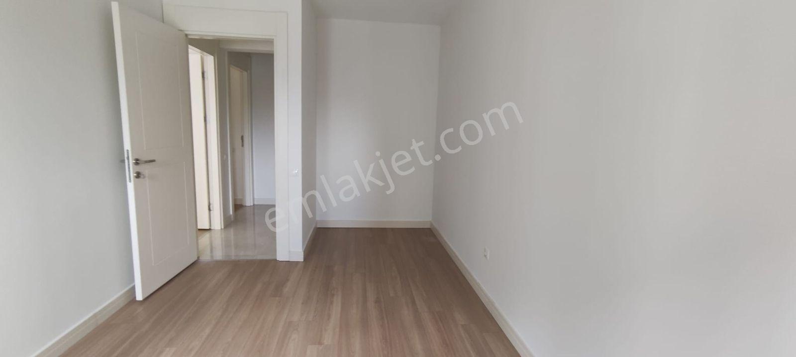 Remax Model Den Sinpaş Aqua City D2 Blokta 3.5+1 Kiralık Daire - Görsel 8