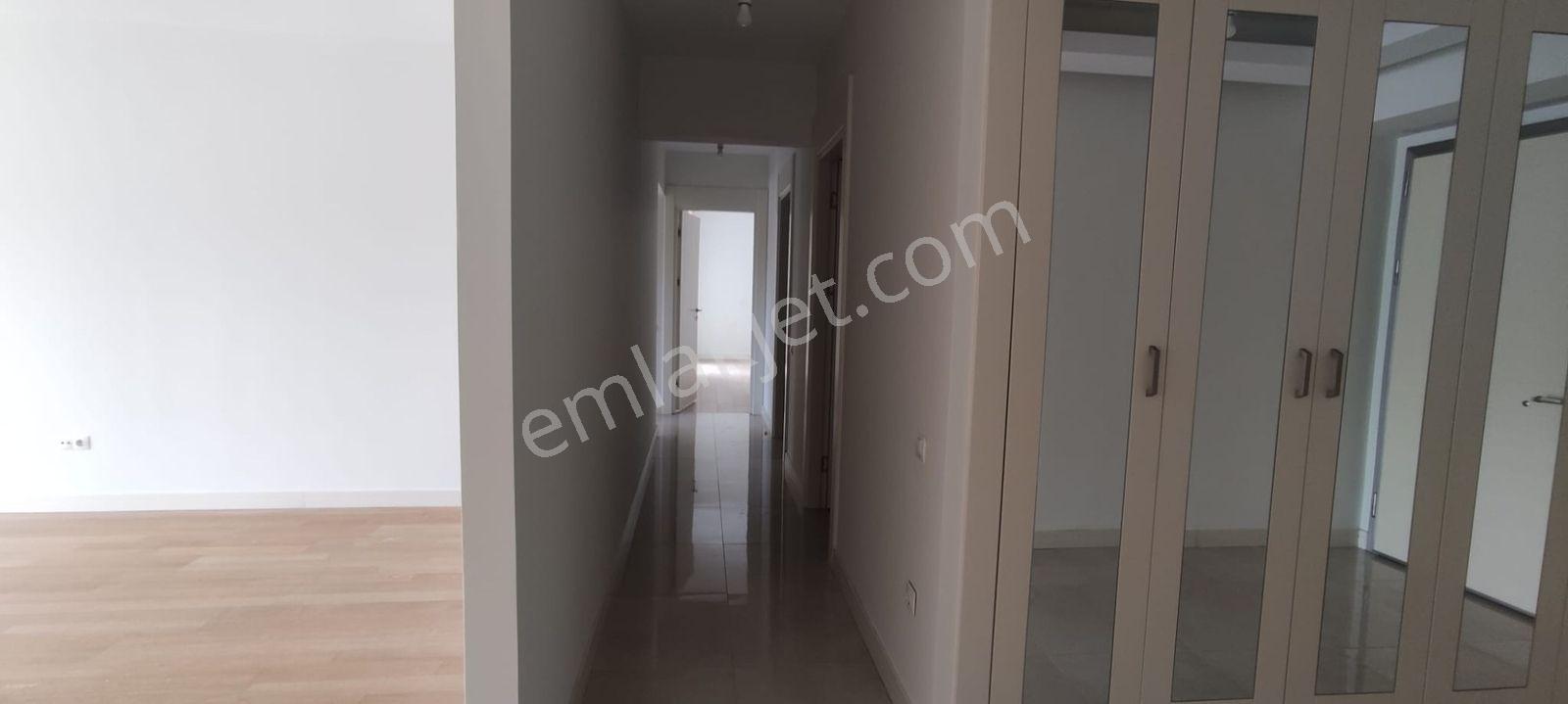 Remax Model Den Sinpaş Aqua City D2 Blokta 3.5+1 Kiralık Daire - Görsel 11