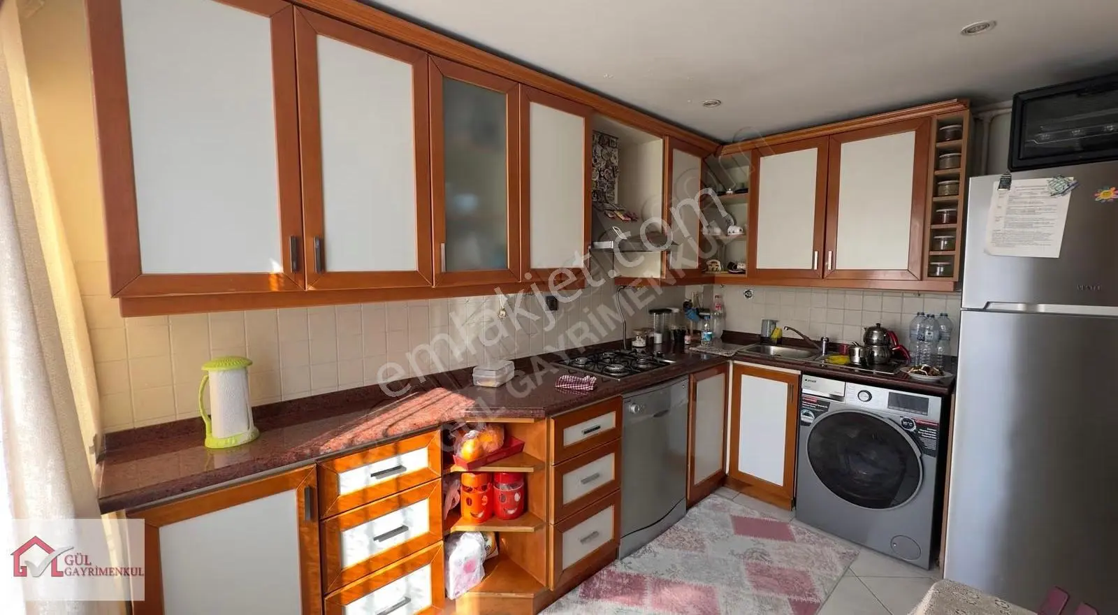 Beylikdüzü Büyükşehir 2+1 İskanlı Krediye Uygun Satılık Daire