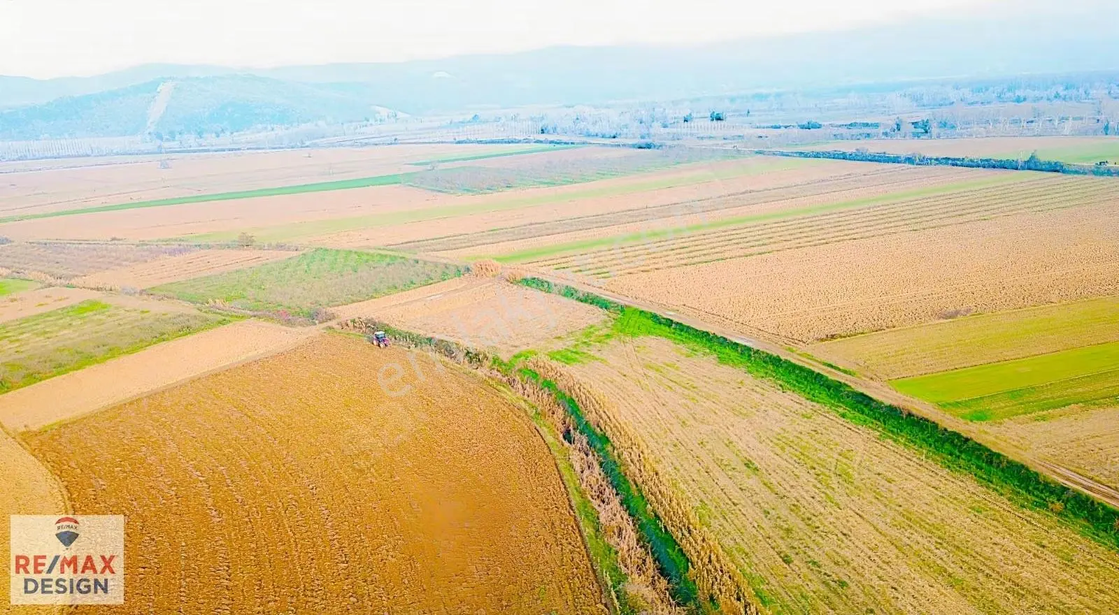 Sakarya Söğütlü Mağara Köyünde Yola Cephe 1070 M2 Tarla - Görsel 11