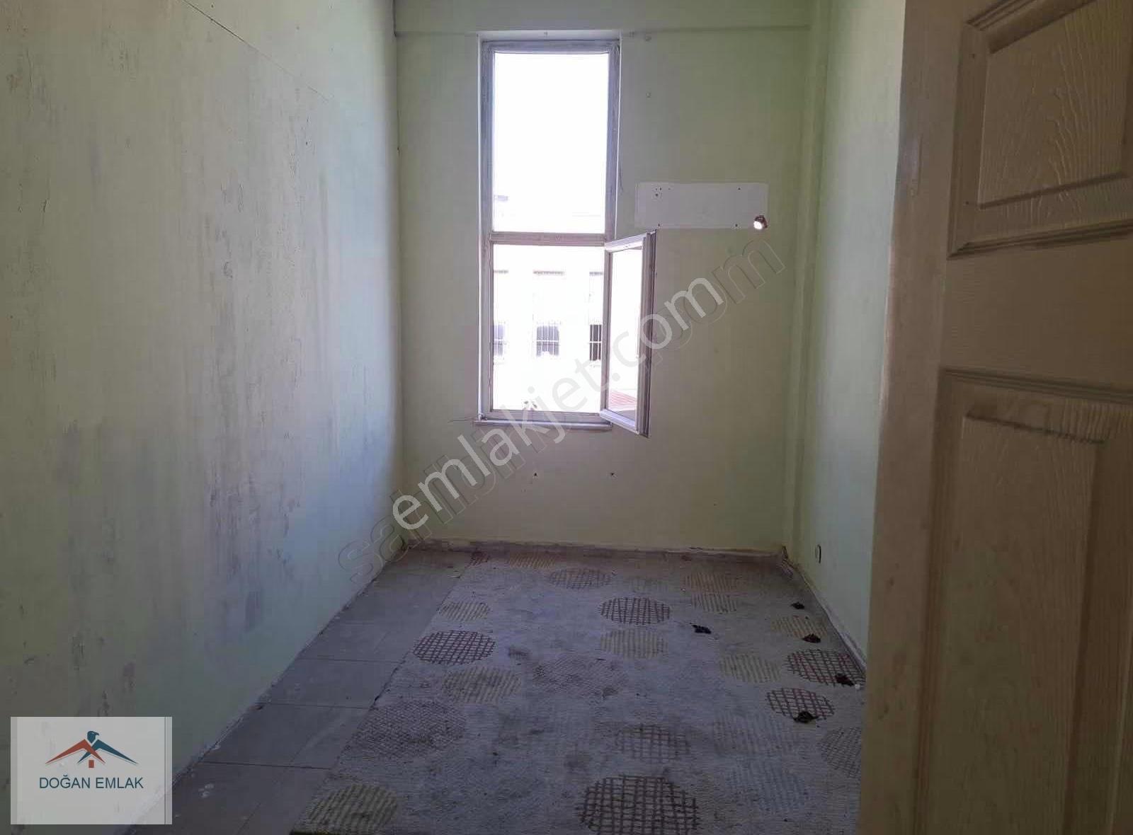 Manisa Yunusemre Tekstilciler Sitesinde 250m2 Dükkan- Atölye