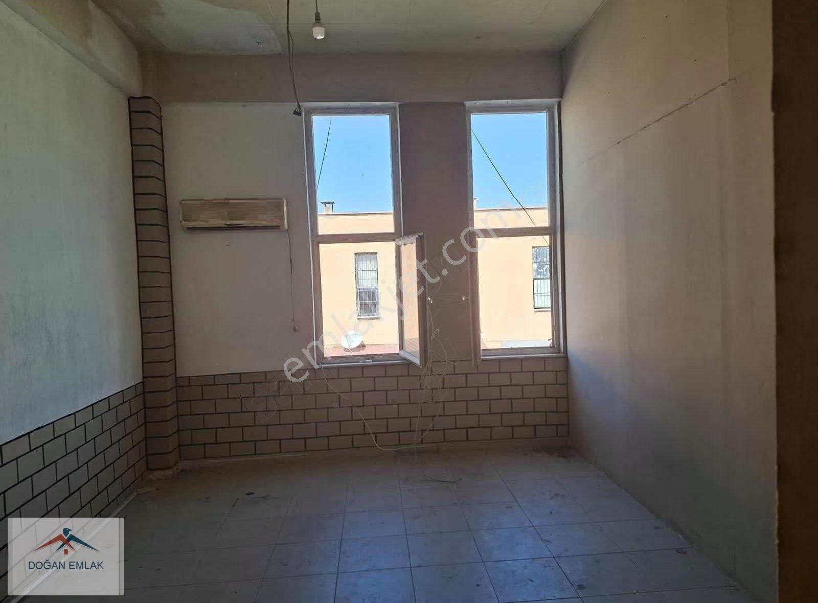 Manisa Yunusemre Tekstilciler Sitesinde 250m2 Dükkan- Atölye - Görsel 3