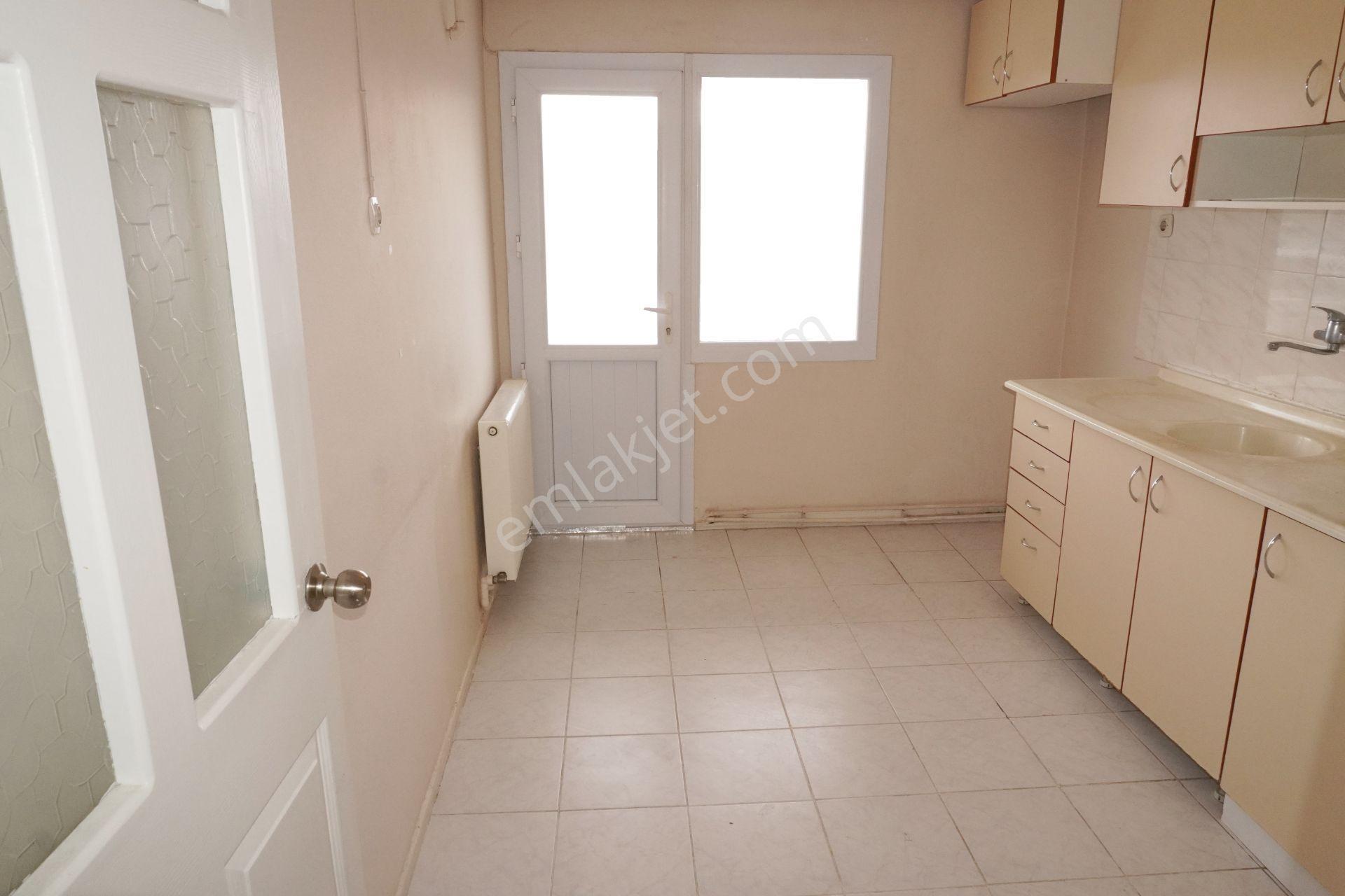 Yakakent Kiralık Fiyat Düştü 3+1 Doğalgaz+balkonlu+denizmanzaralı(serkan) - Görsel 2