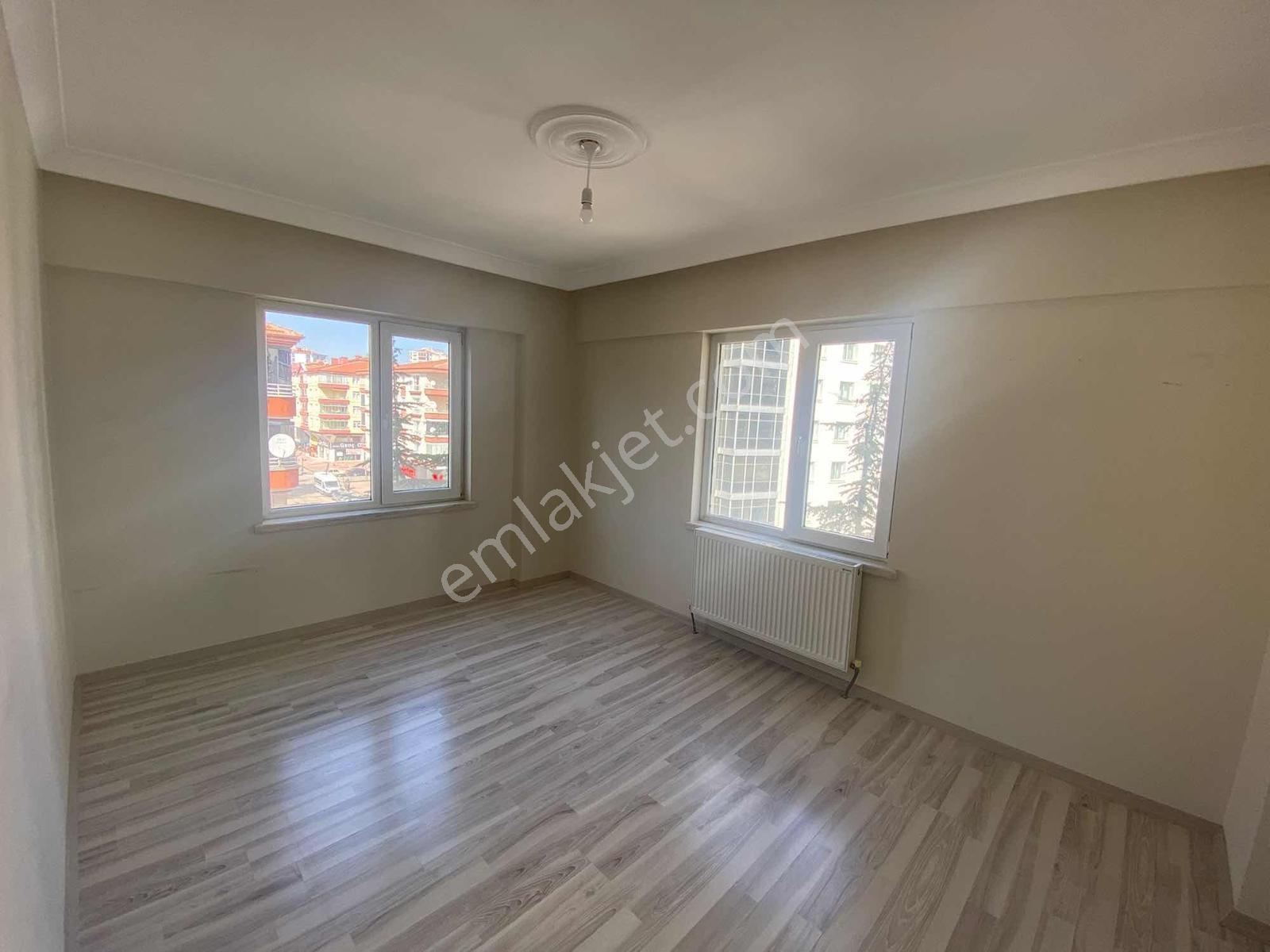 Merkezde Yeni Bina Arakat 3+1 Kiralık - Görsel 15