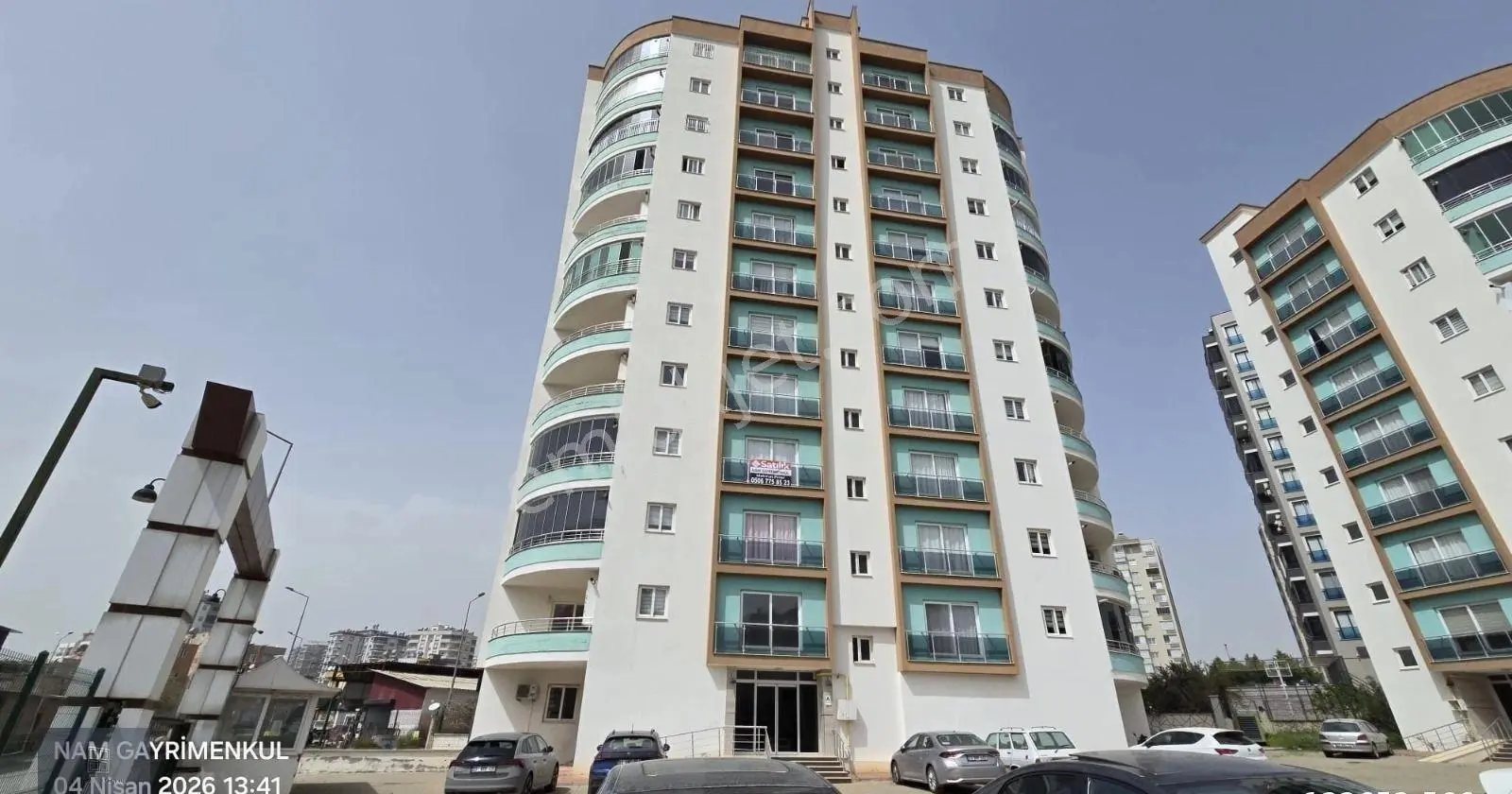 Portakal Mahallesi Eşsiz Ferah Kullanıma Sahip 3+1 Satılık Daire