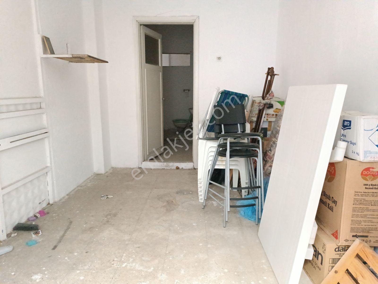Akhisar Merkezde Geniş Dükkan Satılık - Görsel 13