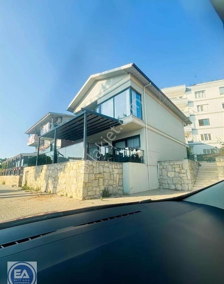 Kuşadası Hacıfeyzullah Mahallesi'nde Satılık 3+1 Müstakil Villa - Görsel 32