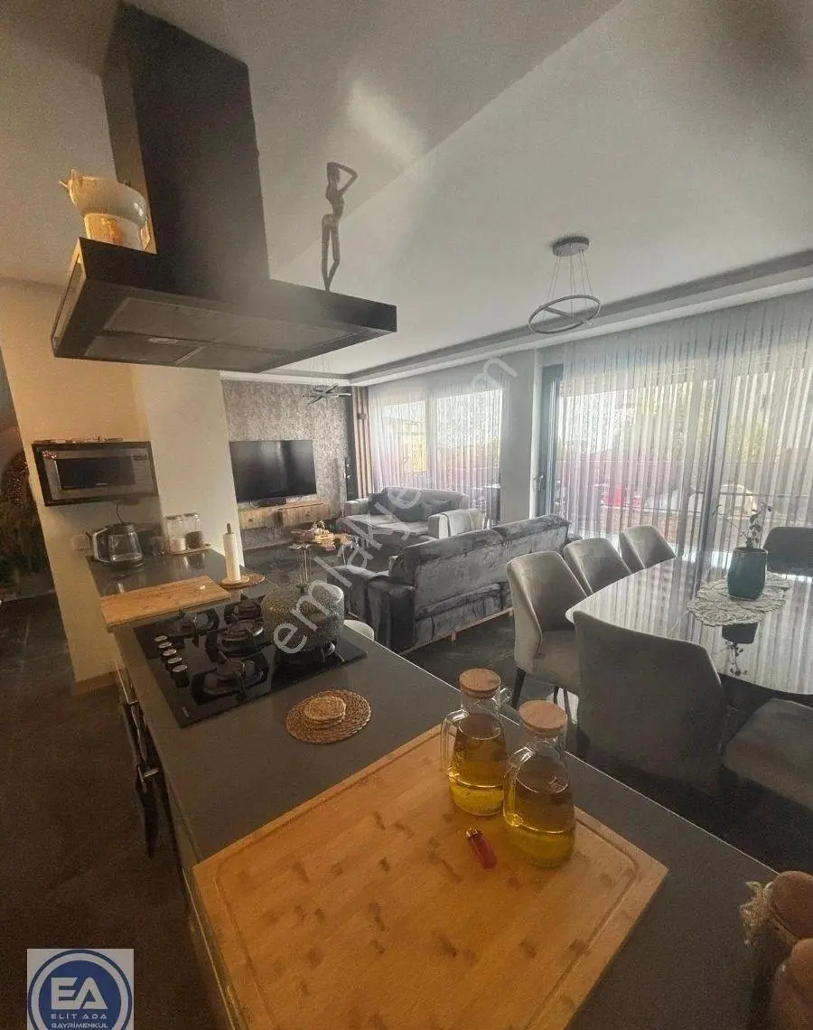 Kuşadası Hacıfeyzullah Mahallesi'nde Satılık 3+1 Müstakil Villa - Görsel 3