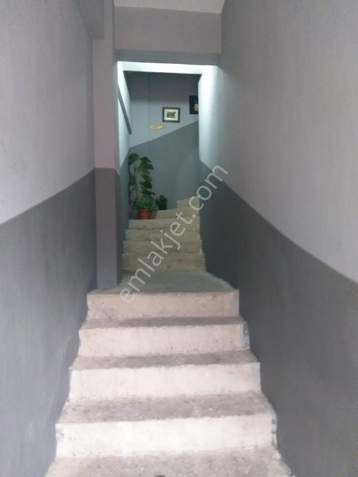 Karabağlar Yunus Emrede 2 Dükkan 1 Daire 138 M2 Komple Bina Satılık - Görsel 20