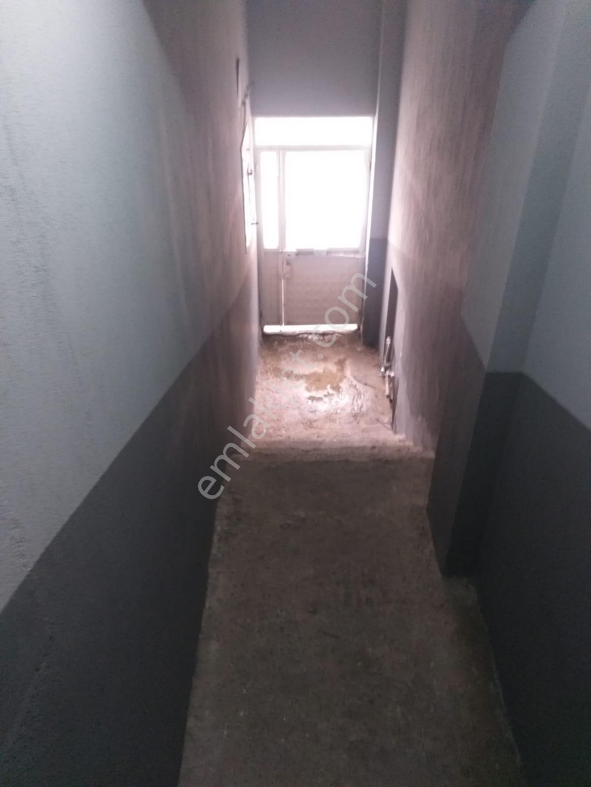Karabağlar Yunus Emrede 2 Dükkan 1 Daire 138 M2 Komple Bina Satılık - Görsel 21