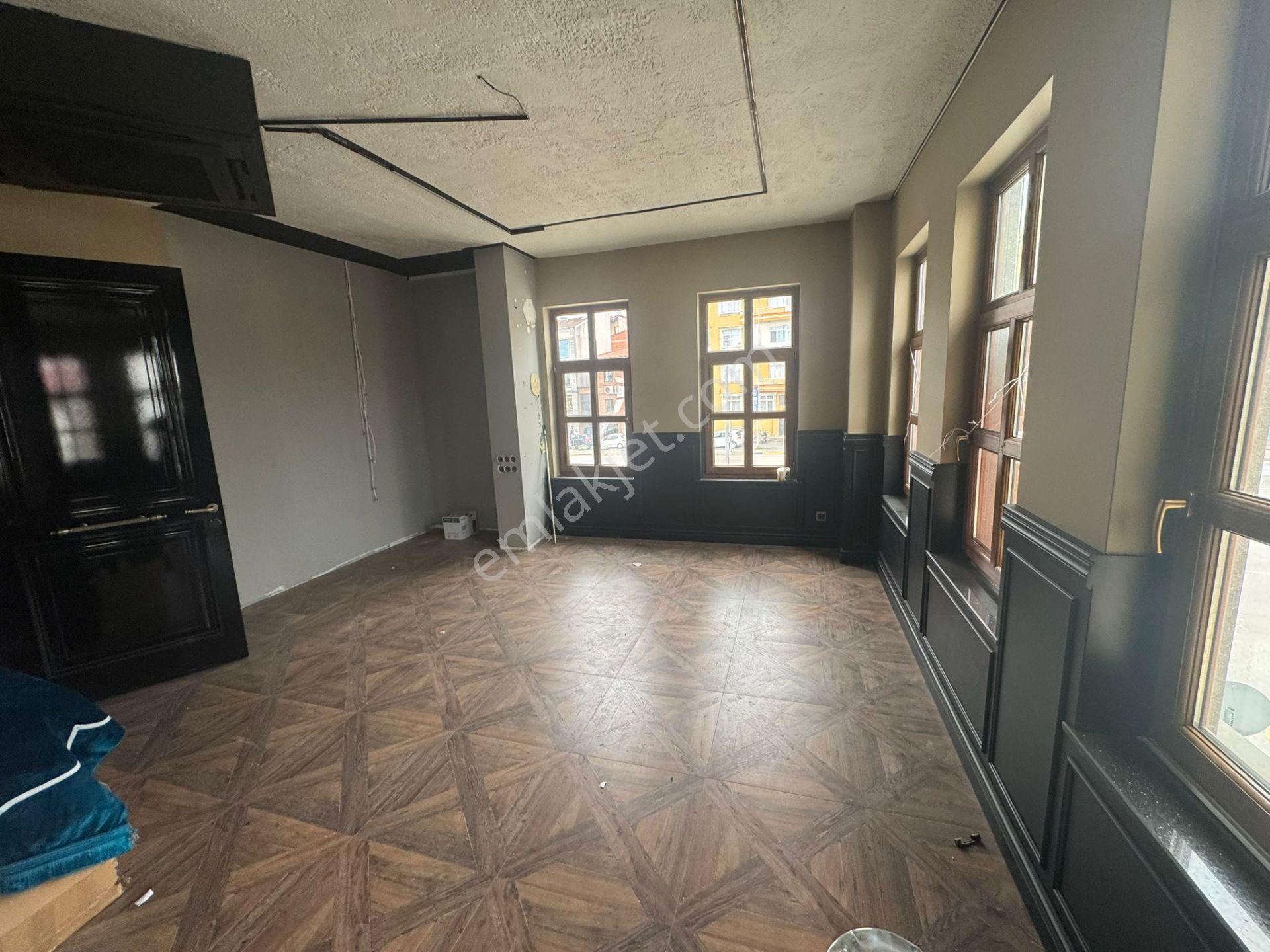 Trabzon'da Tanjant Bulvarı Üzerinde Kiralık Ofis - Görsel 9
