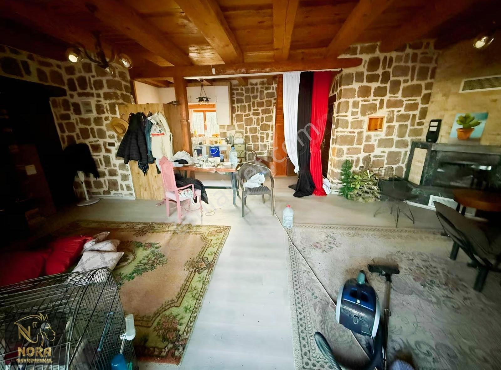 Nora'dan Emirler'de Kiralık Deniz Mazaralı Lüks Villa - Görsel 3