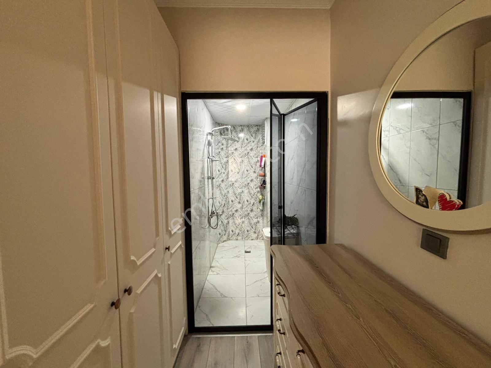 Alaçatı'dan Site İçerisinde Ara Kat 4+1 Sattılık Daire - Görsel 17