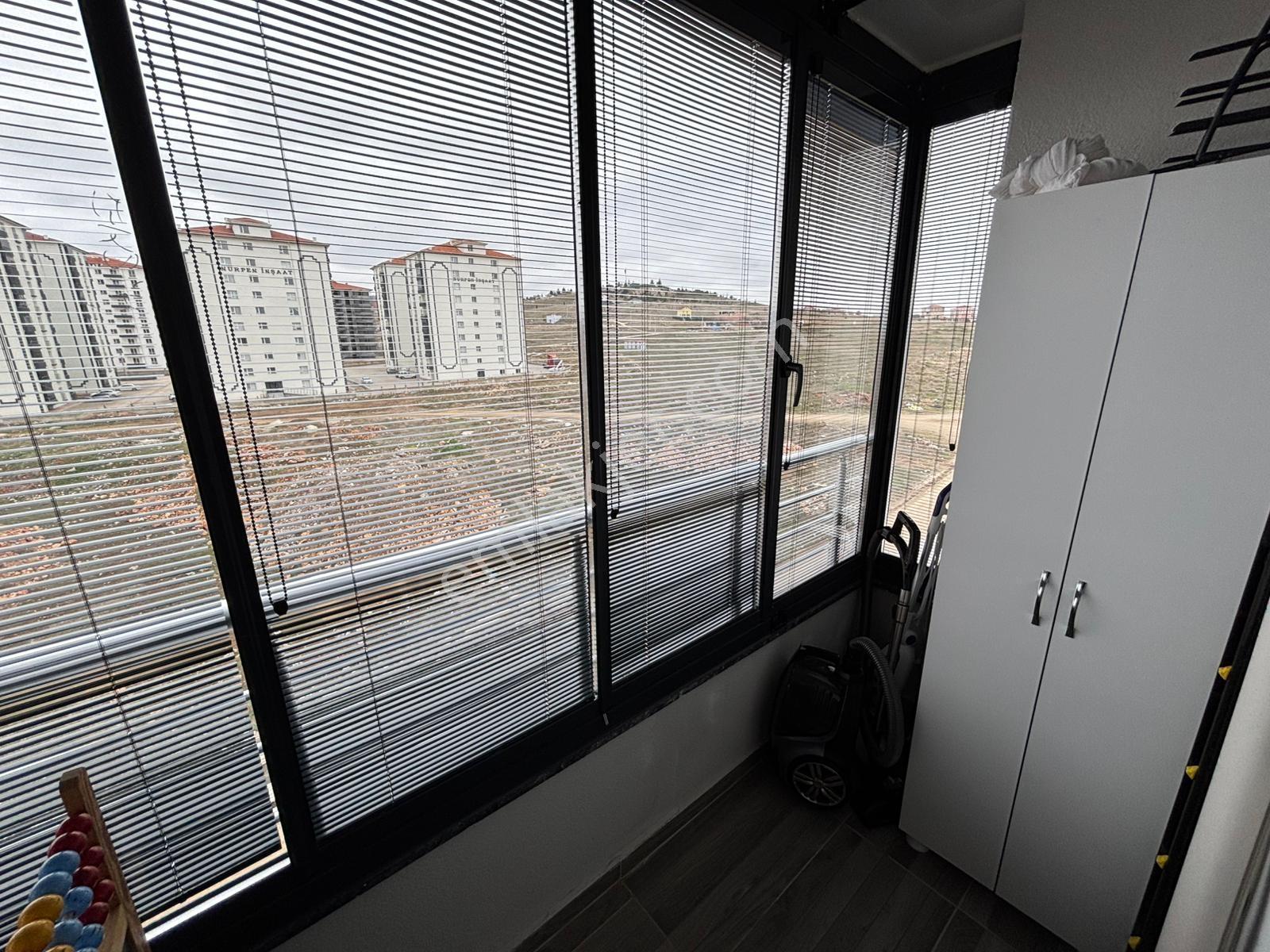 Alaçatı'dan Site İçerisinde Ara Kat 4+1 Sattılık Daire - Görsel 30