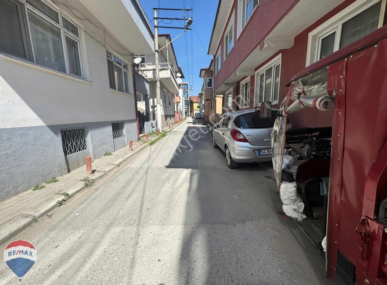 Remax Mavi Den Semerciler Mahallesinde Bakımlı Müstakil Bina - Görsel 3