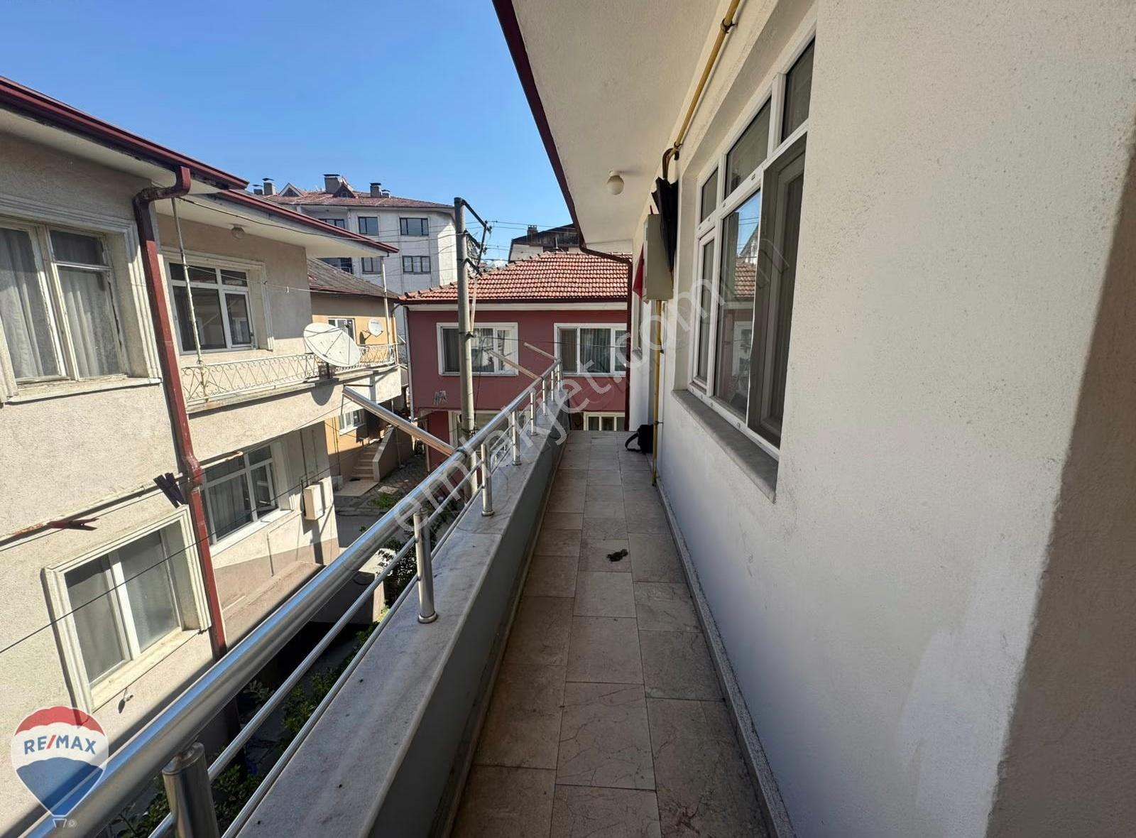 Remax Mavi Den Semerciler Mahallesinde Bakımlı Müstakil Bina - Görsel 4