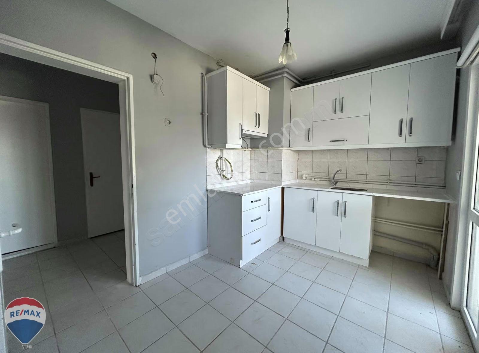 Remax Mavi'den Korucuk Merkez 1682 Ada'da 3+1 Daire - Görsel 18