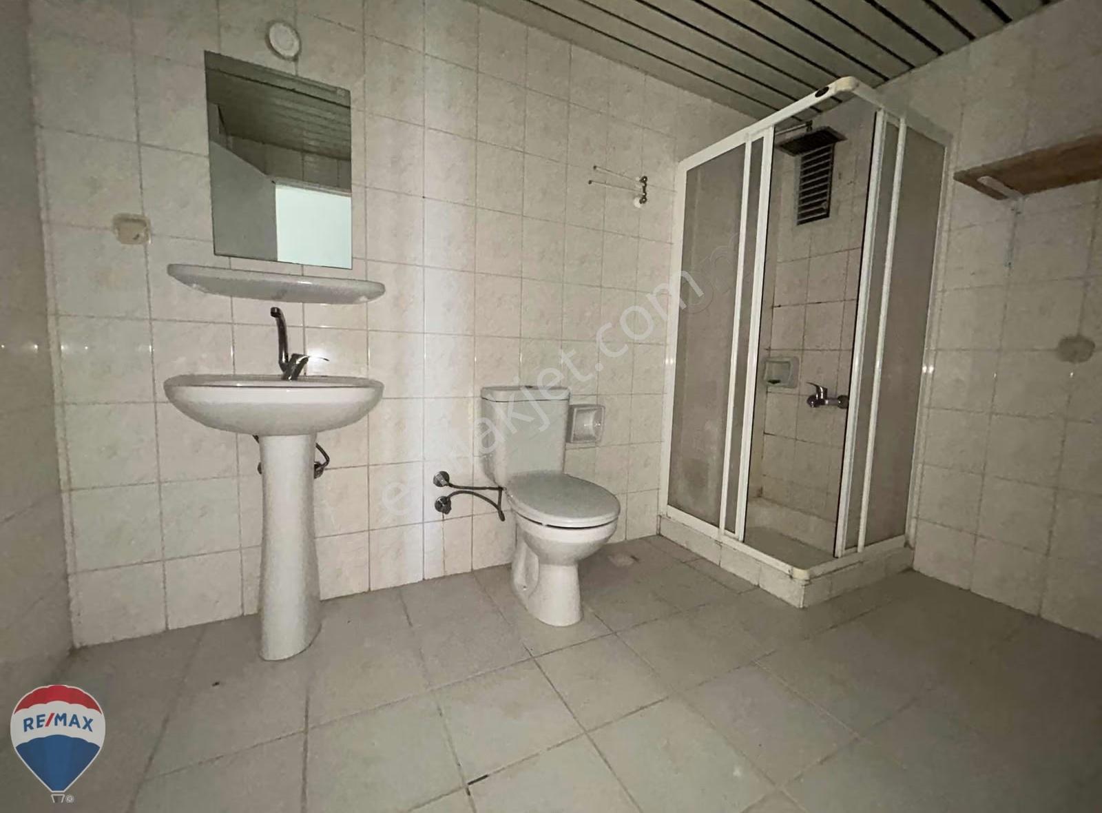Remax Mavi'den Korucuk Merkez 1682 Ada'da 3+1 Daire - Görsel 17