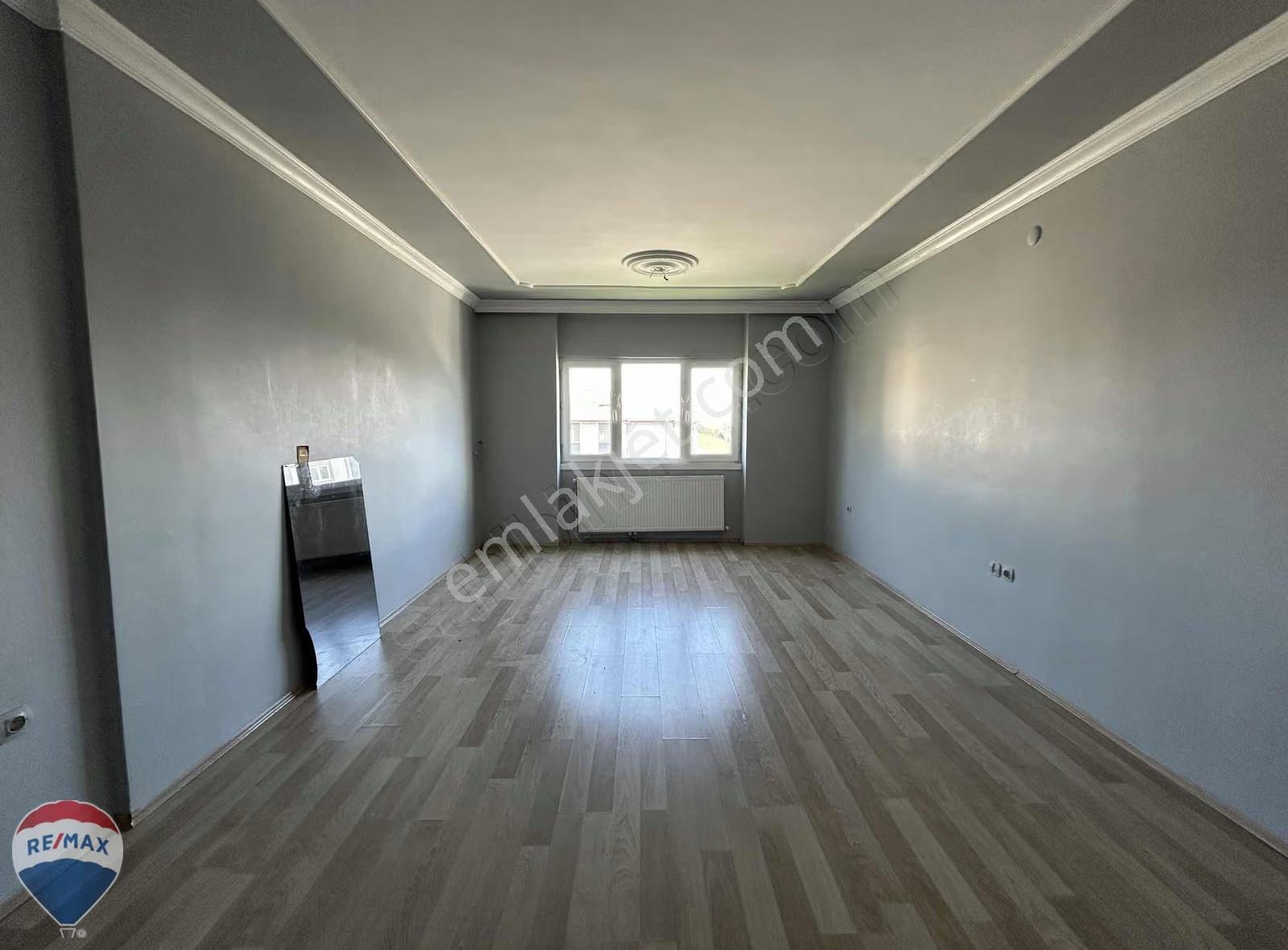 Remax Mavi'den Korucuk Merkez 1682 Ada'da 3+1 Daire - Görsel 21