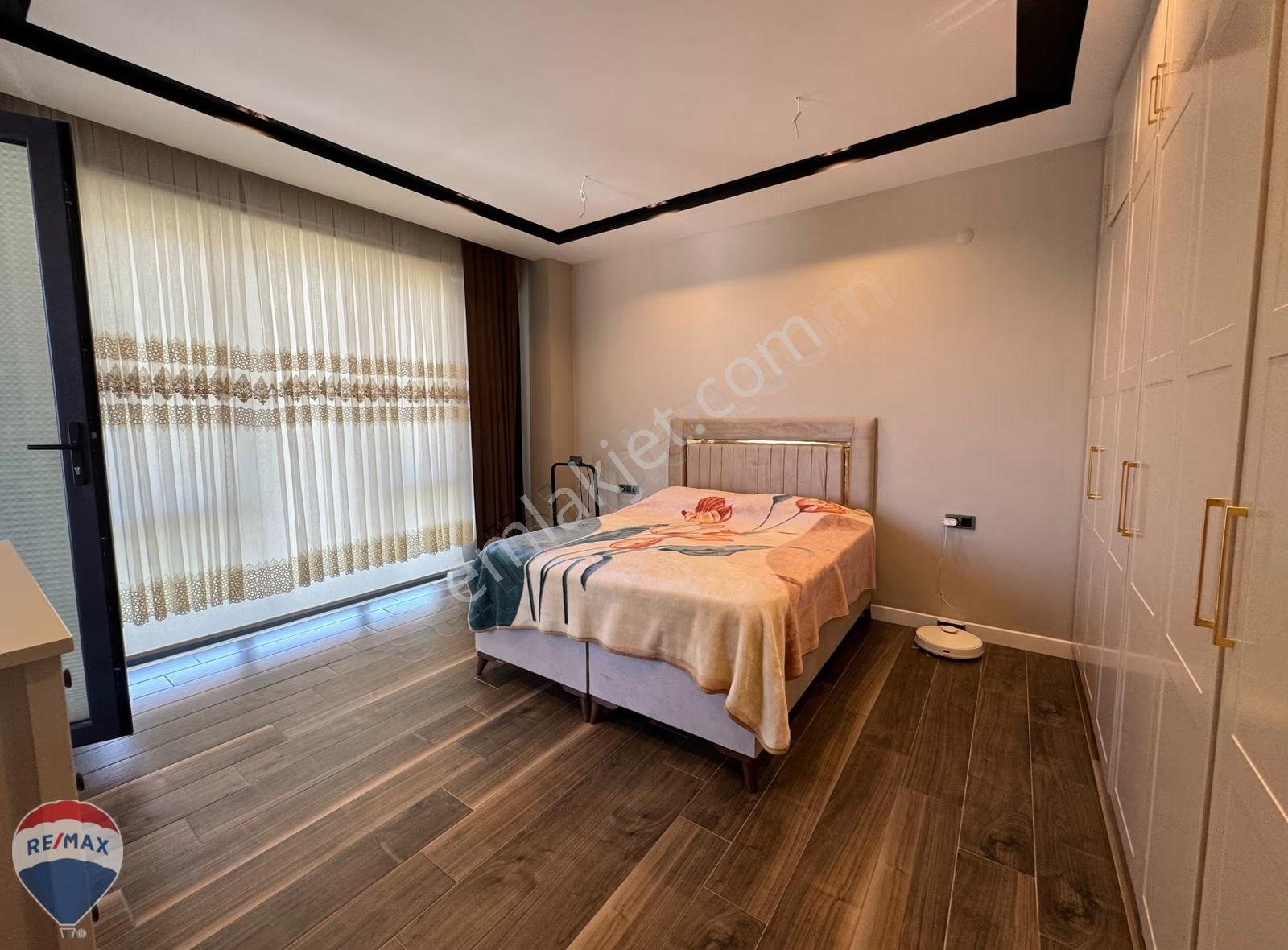 Kazımpaşada 4+1 Villa Köşe Parsel Panaromik Manzara - Görsel 30