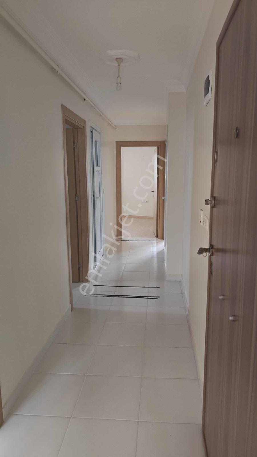 Merkezi Konumda Kiralık 3+1 Yeni Ara Kat Daire