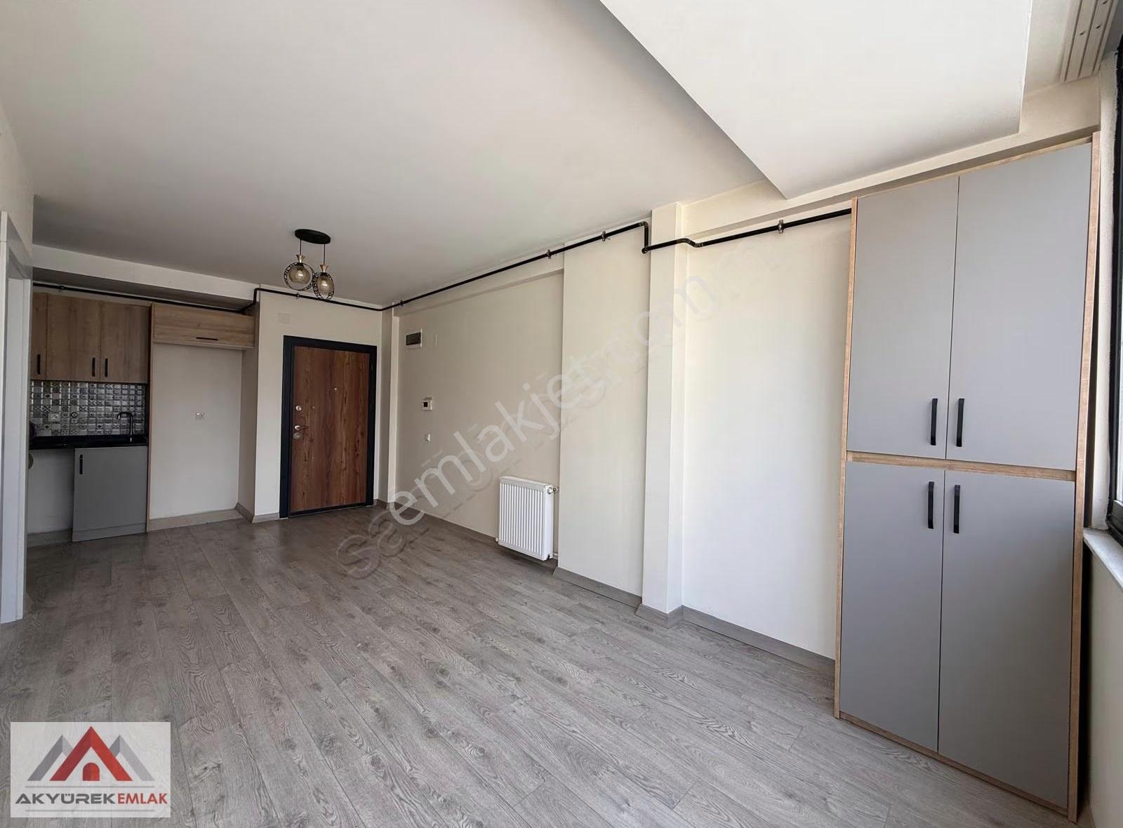 Akyürek'ten Kuyluk'ta Doğalgazlı Kiralık 1+1 - Görsel 2